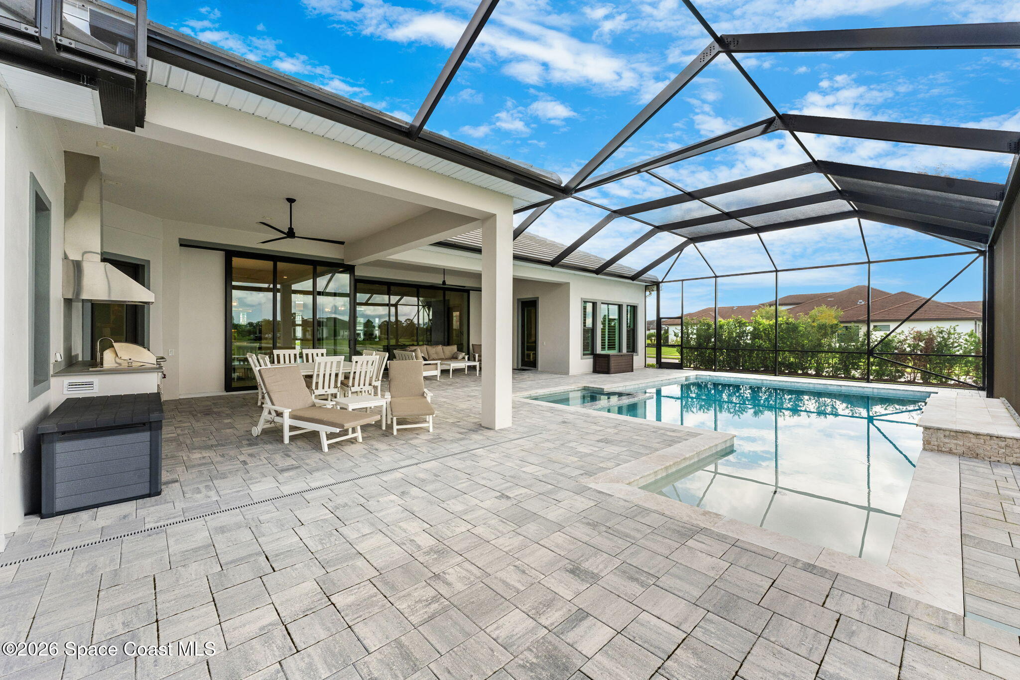 3739 Lake Adelaide Place