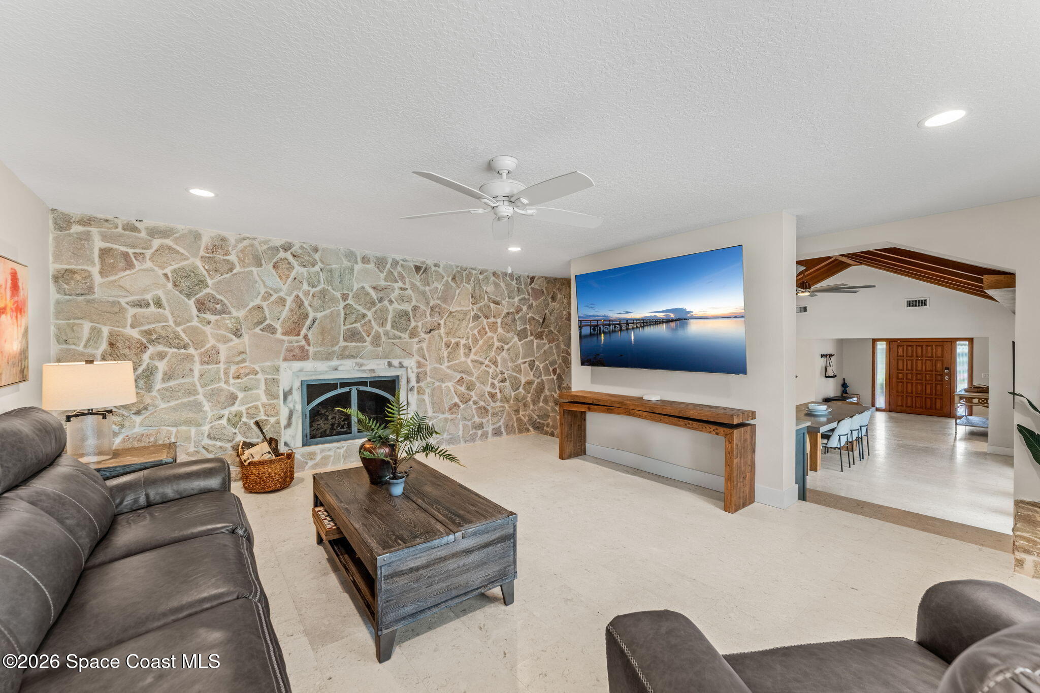 207 Riverside Drive