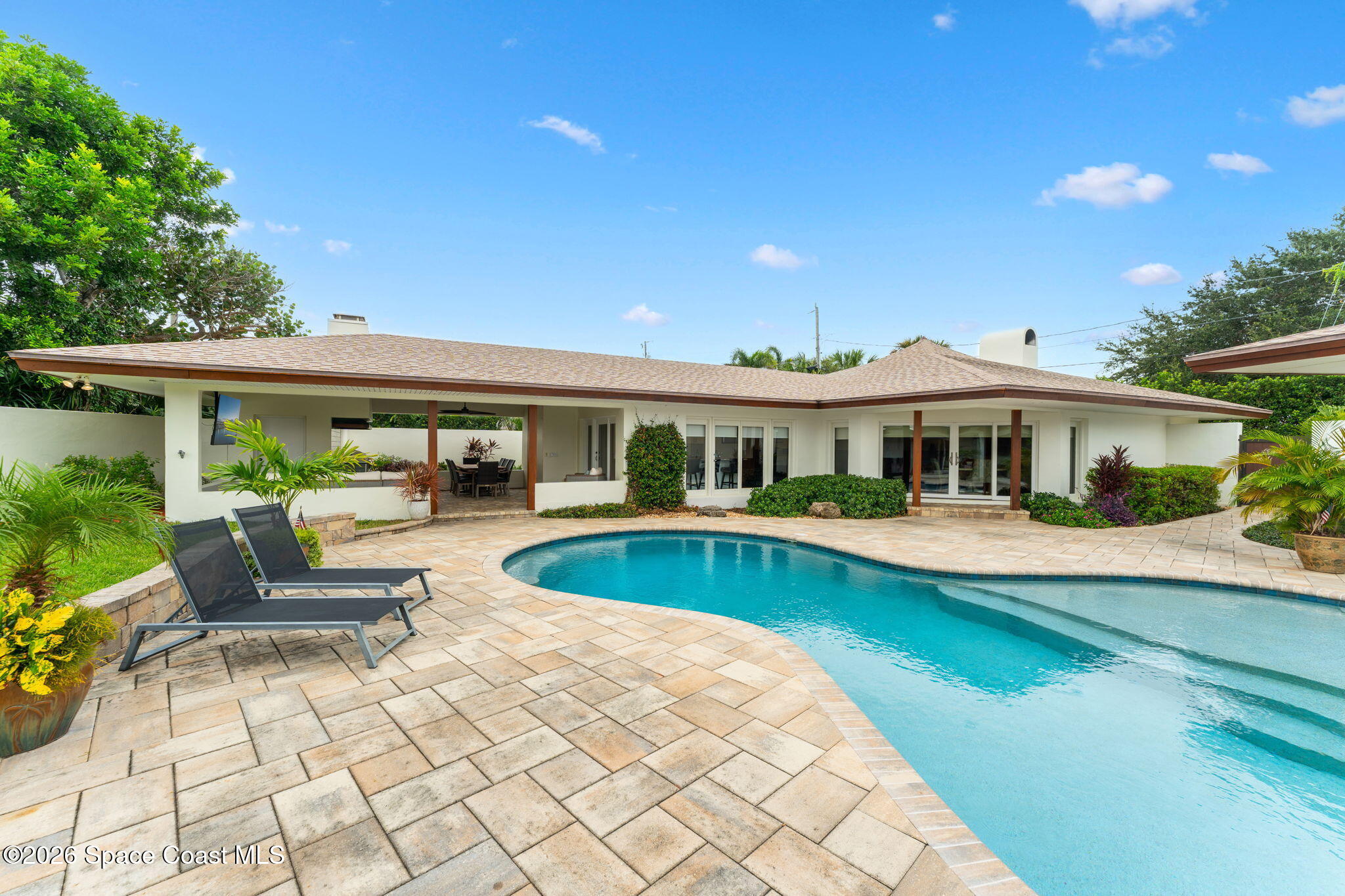 207 Riverside Drive
