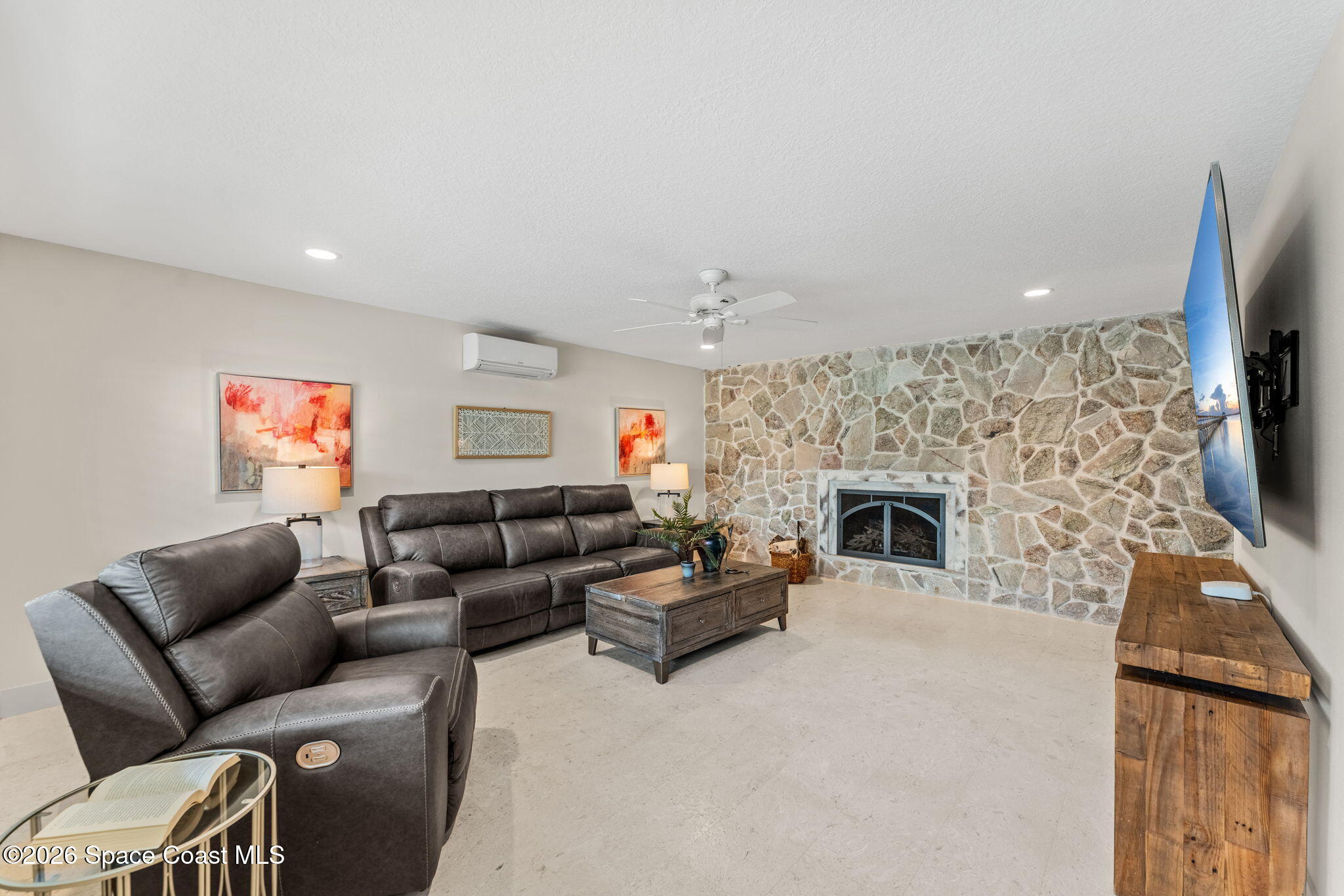207 Riverside Drive