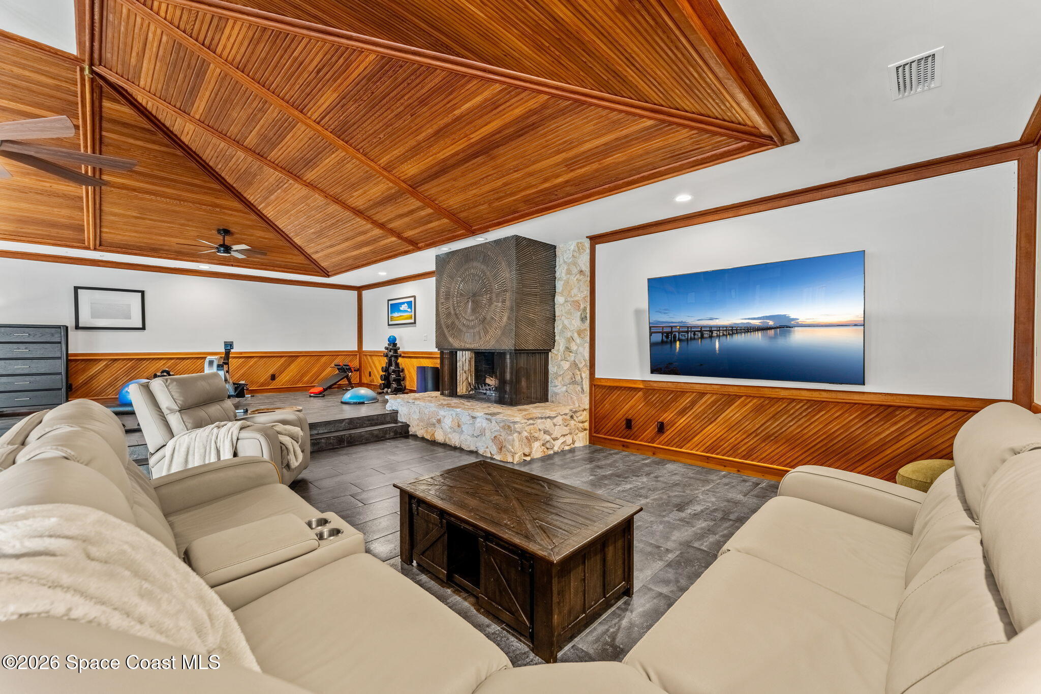 207 Riverside Drive