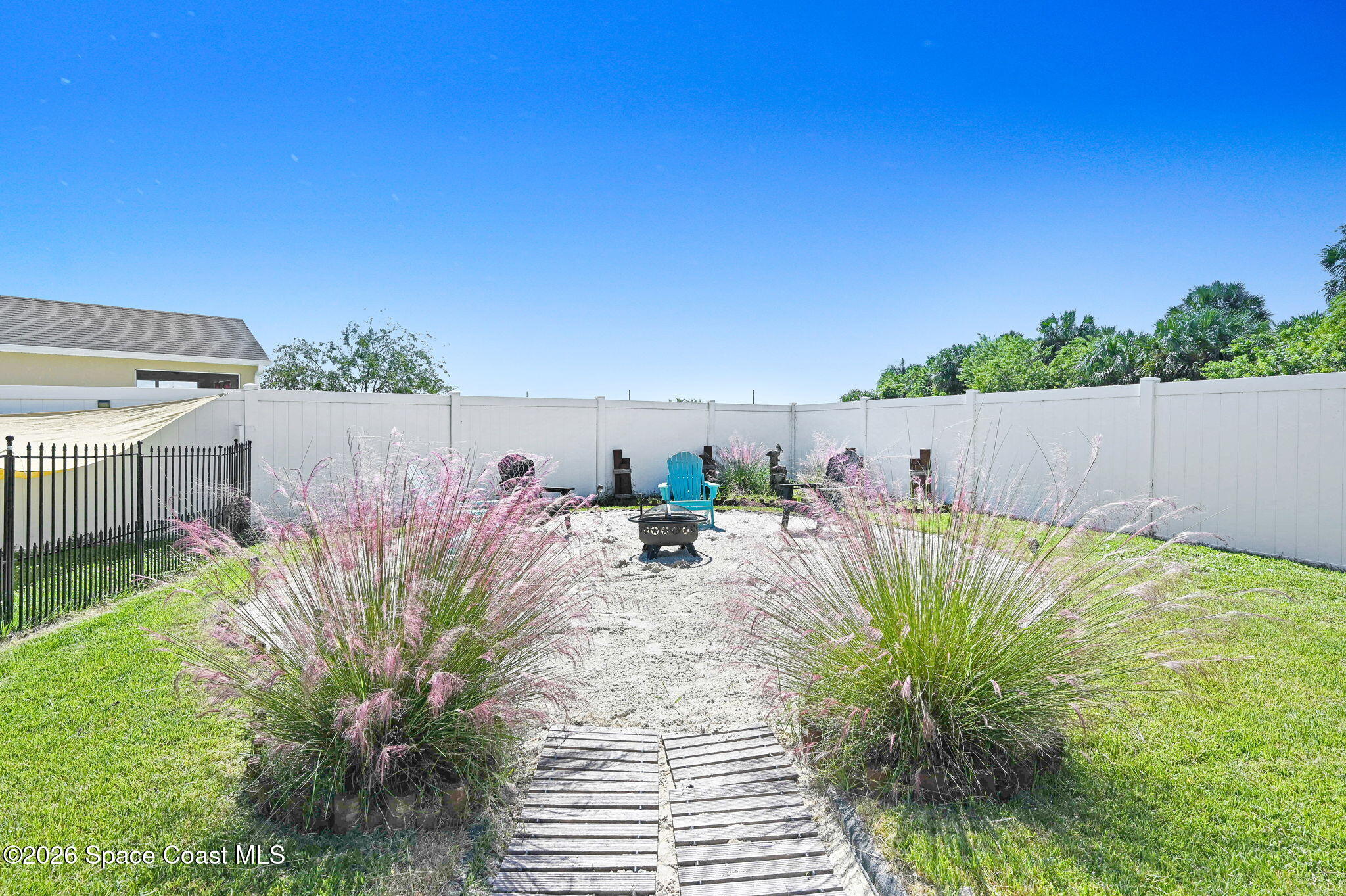2490 Snapdragon Drive NW