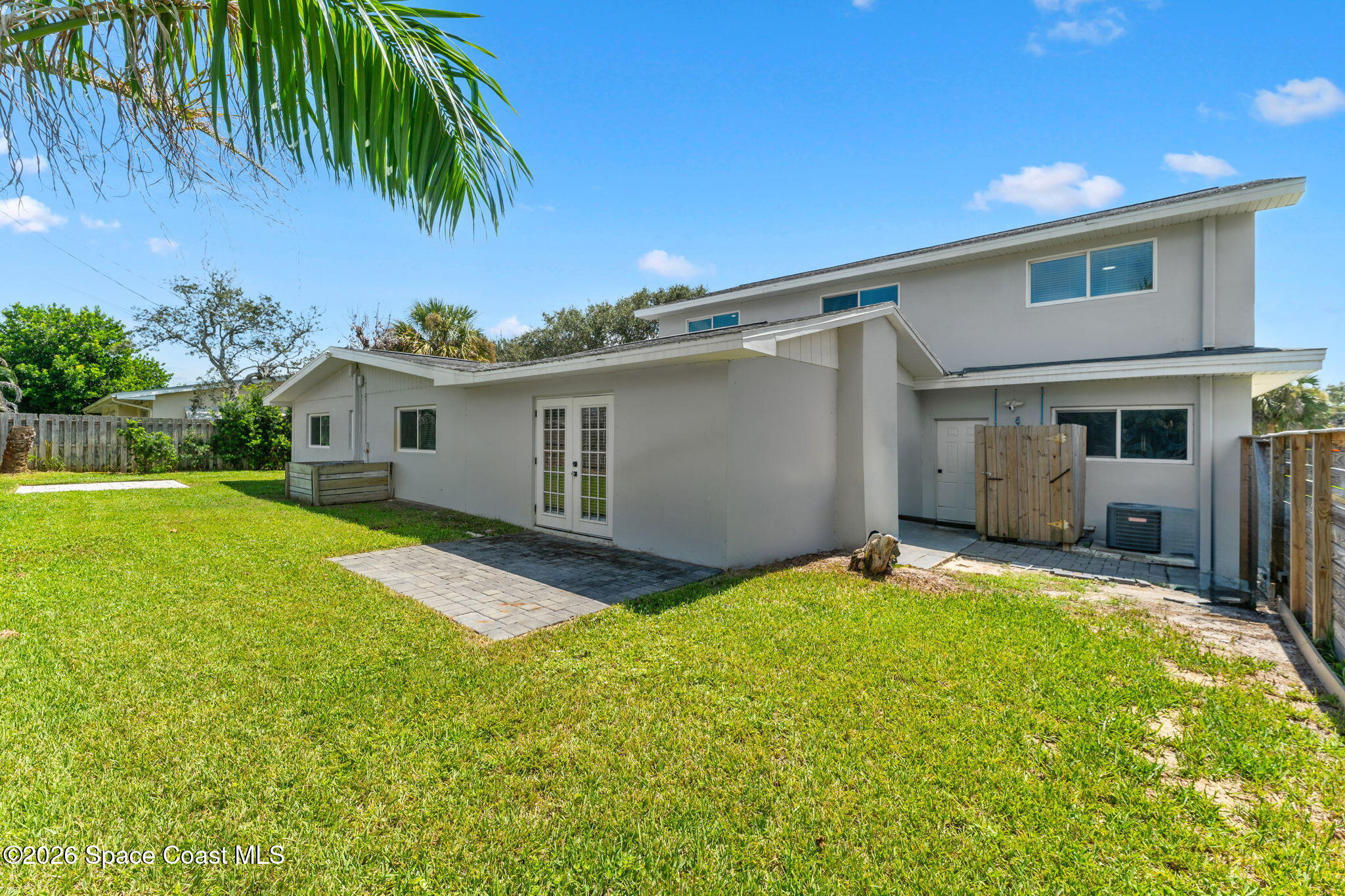 470 Seabreeze Drive