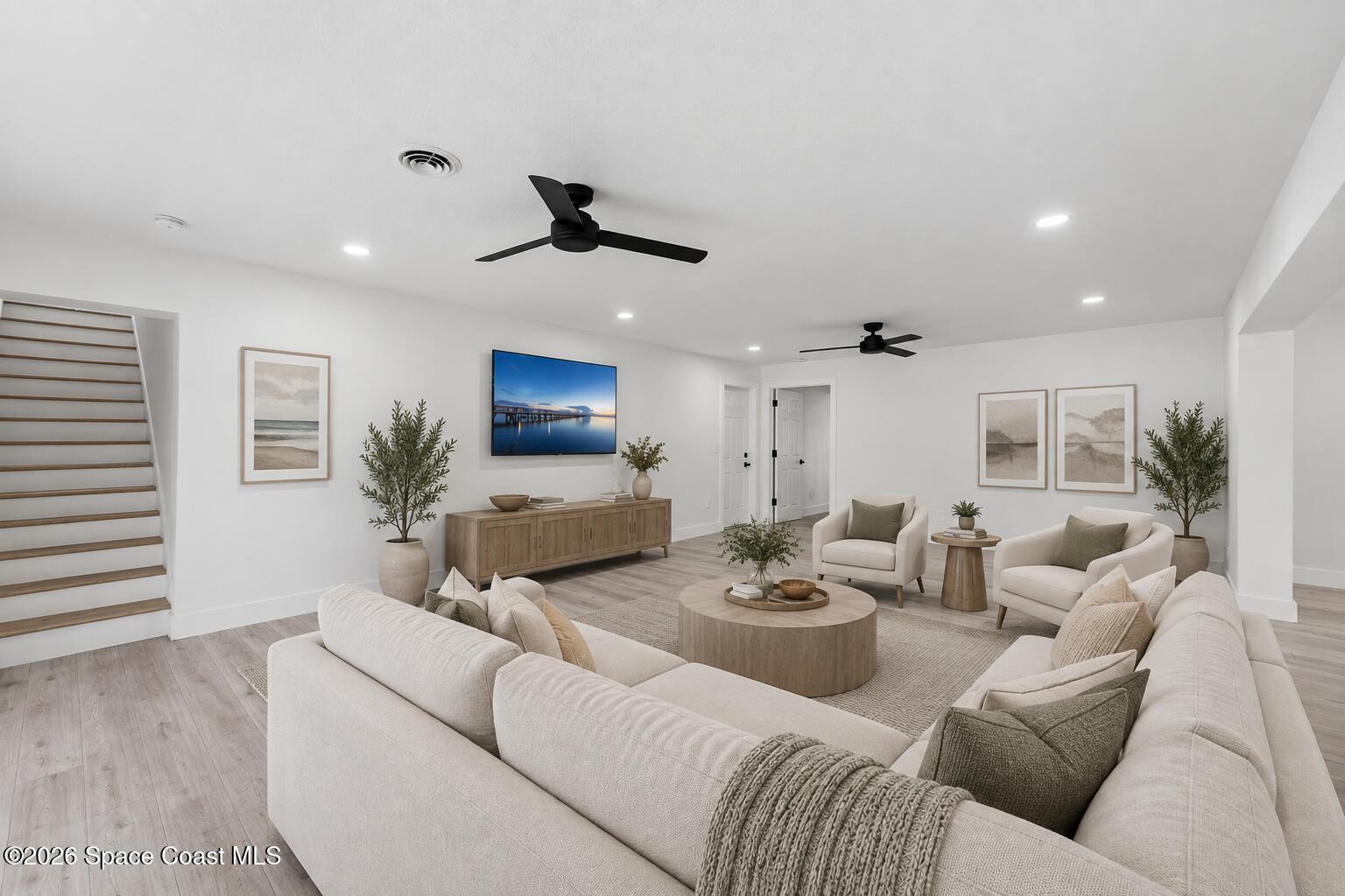 470 Seabreeze Drive