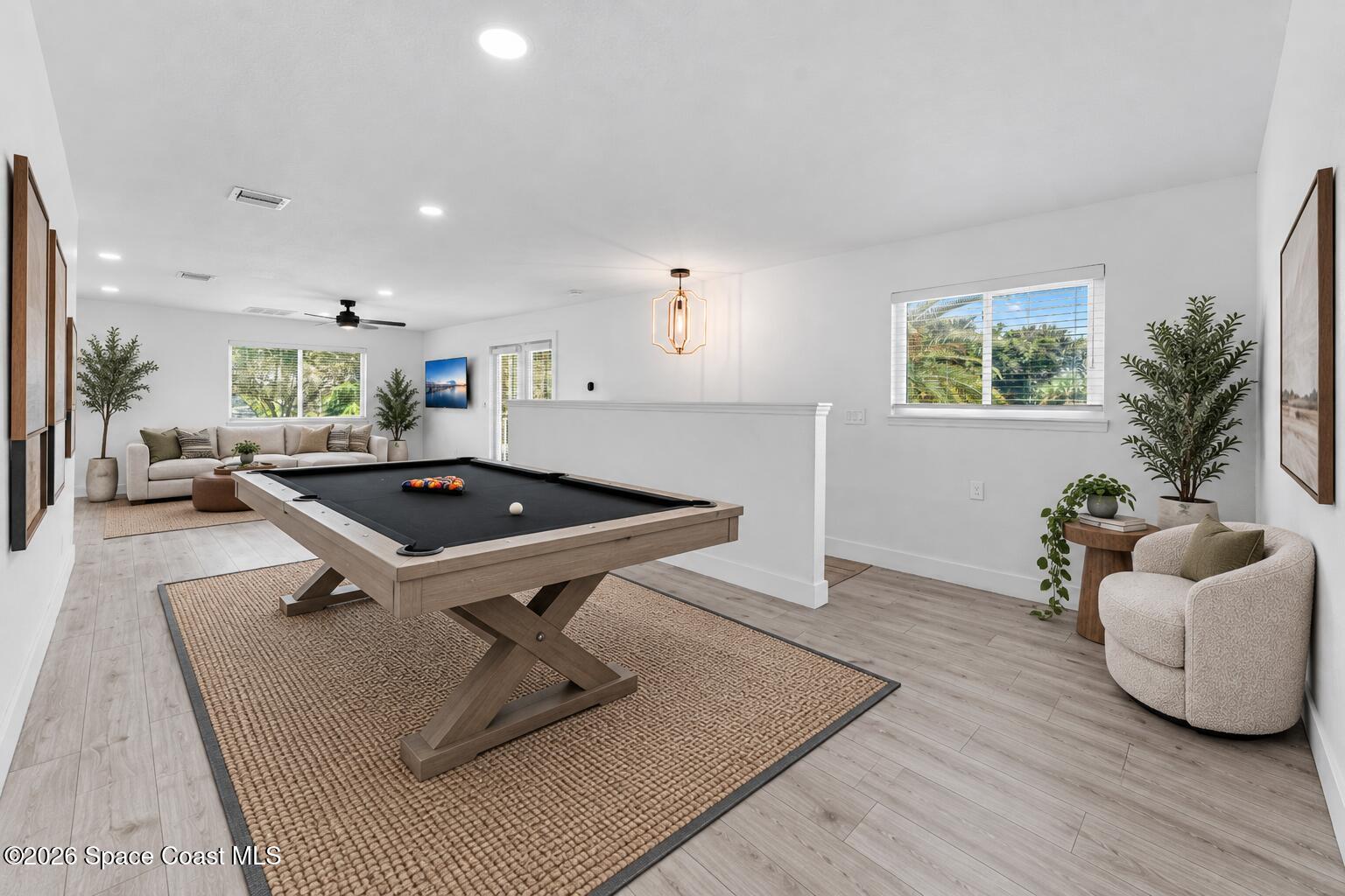 470 Seabreeze Drive