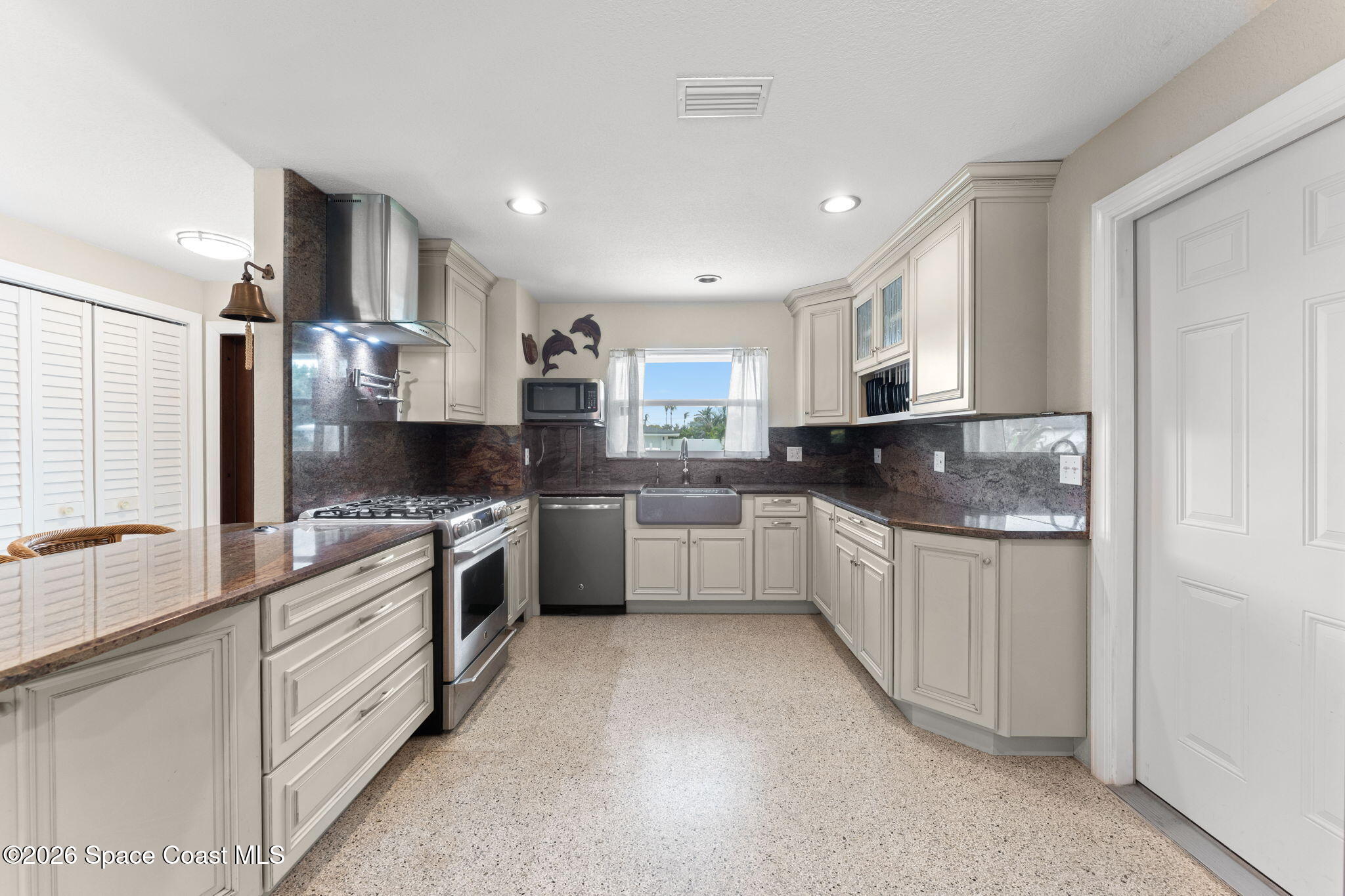 216 Deland Avenue