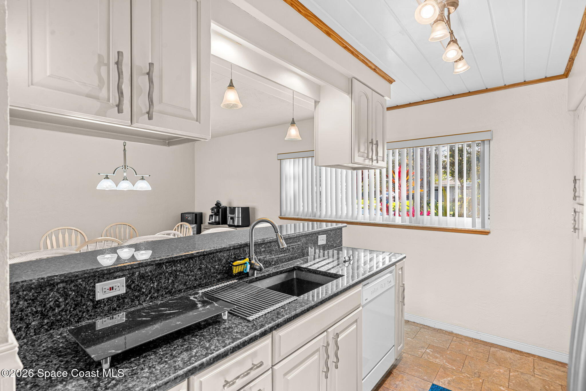 1044 Samar Road