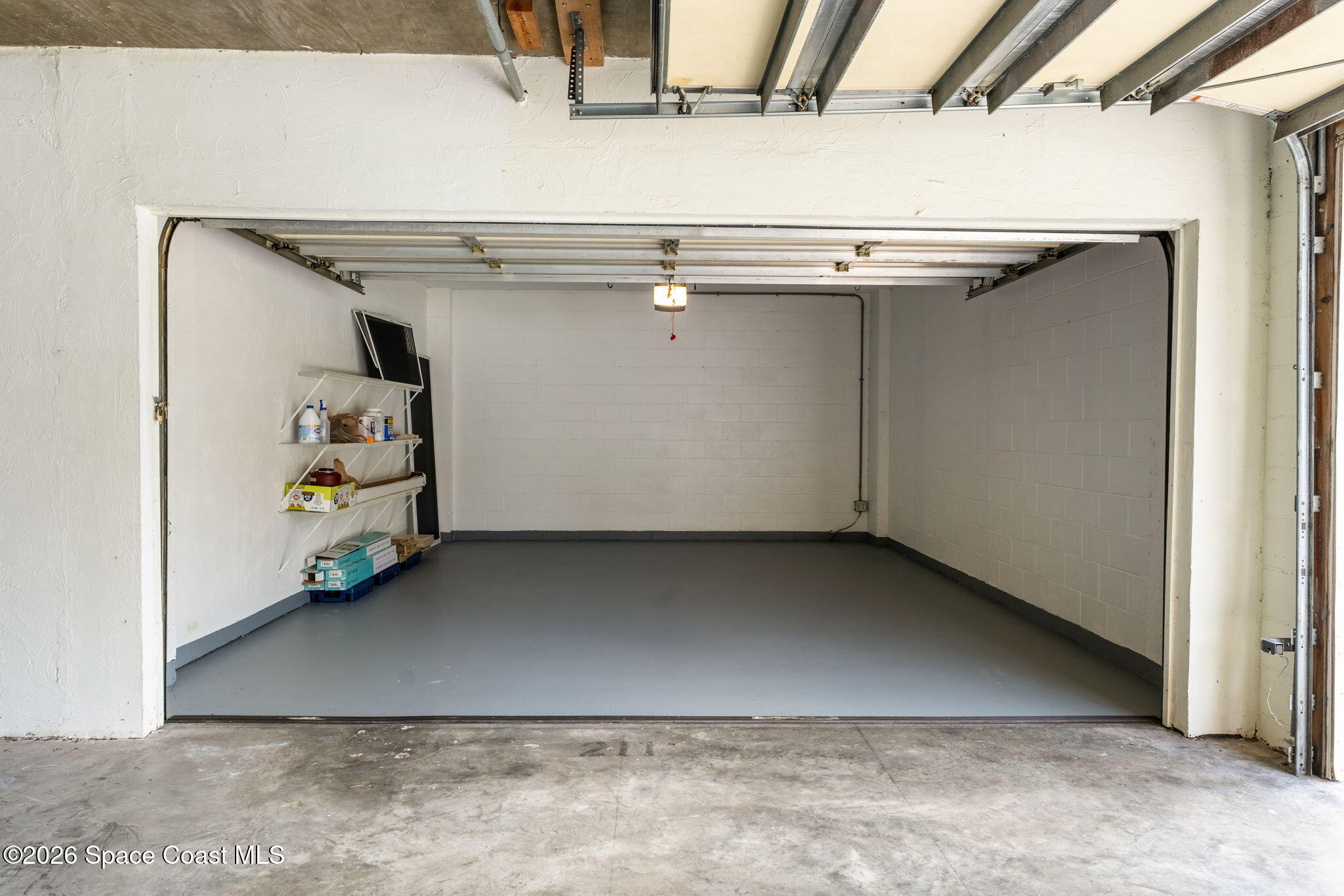 8700 Ridgewood Avenue A211
