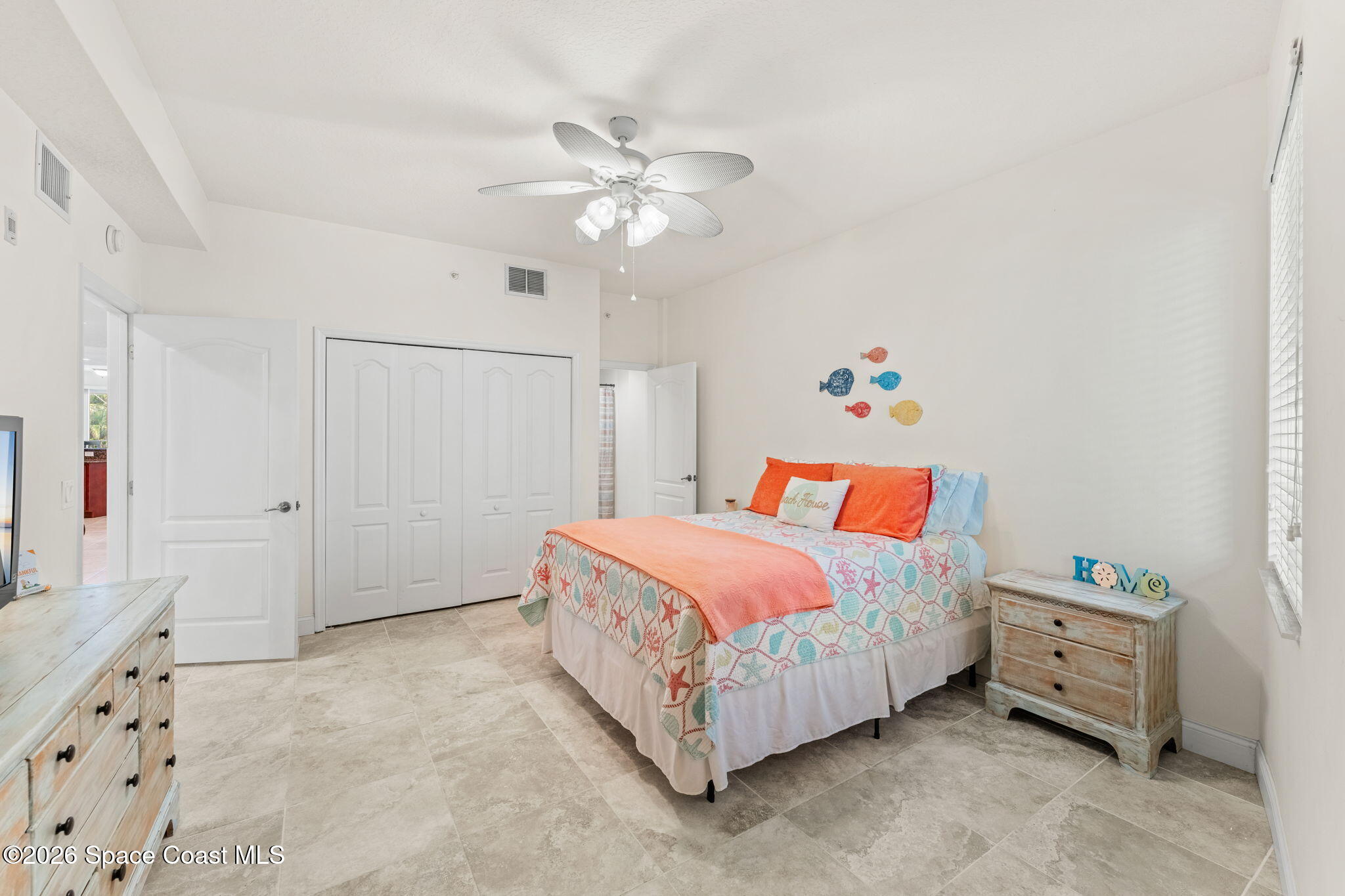 601 N Miramar Avenue 102