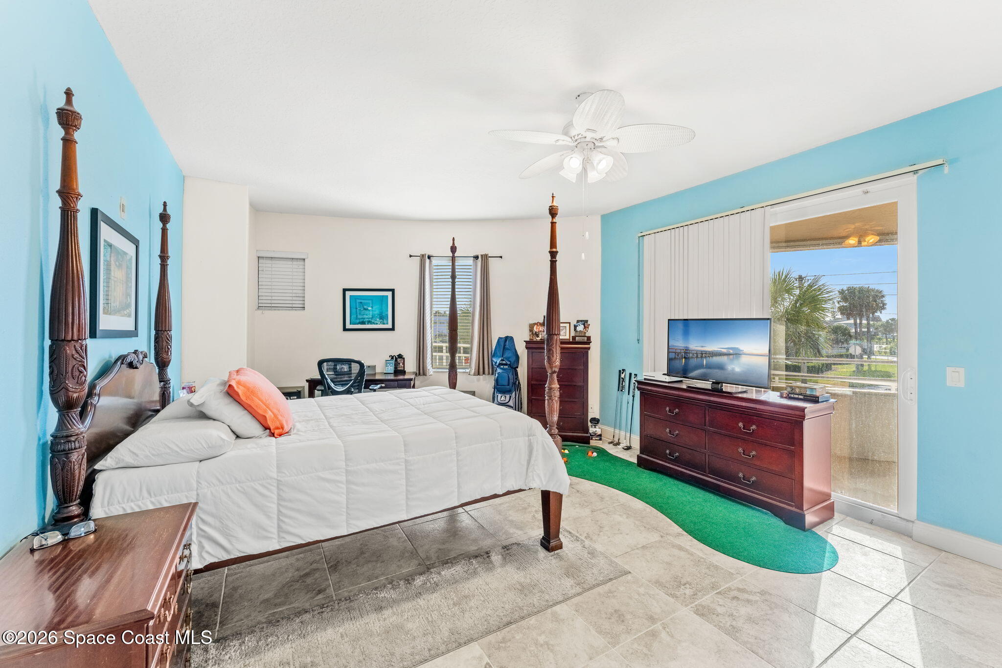 601 N Miramar Avenue 102
