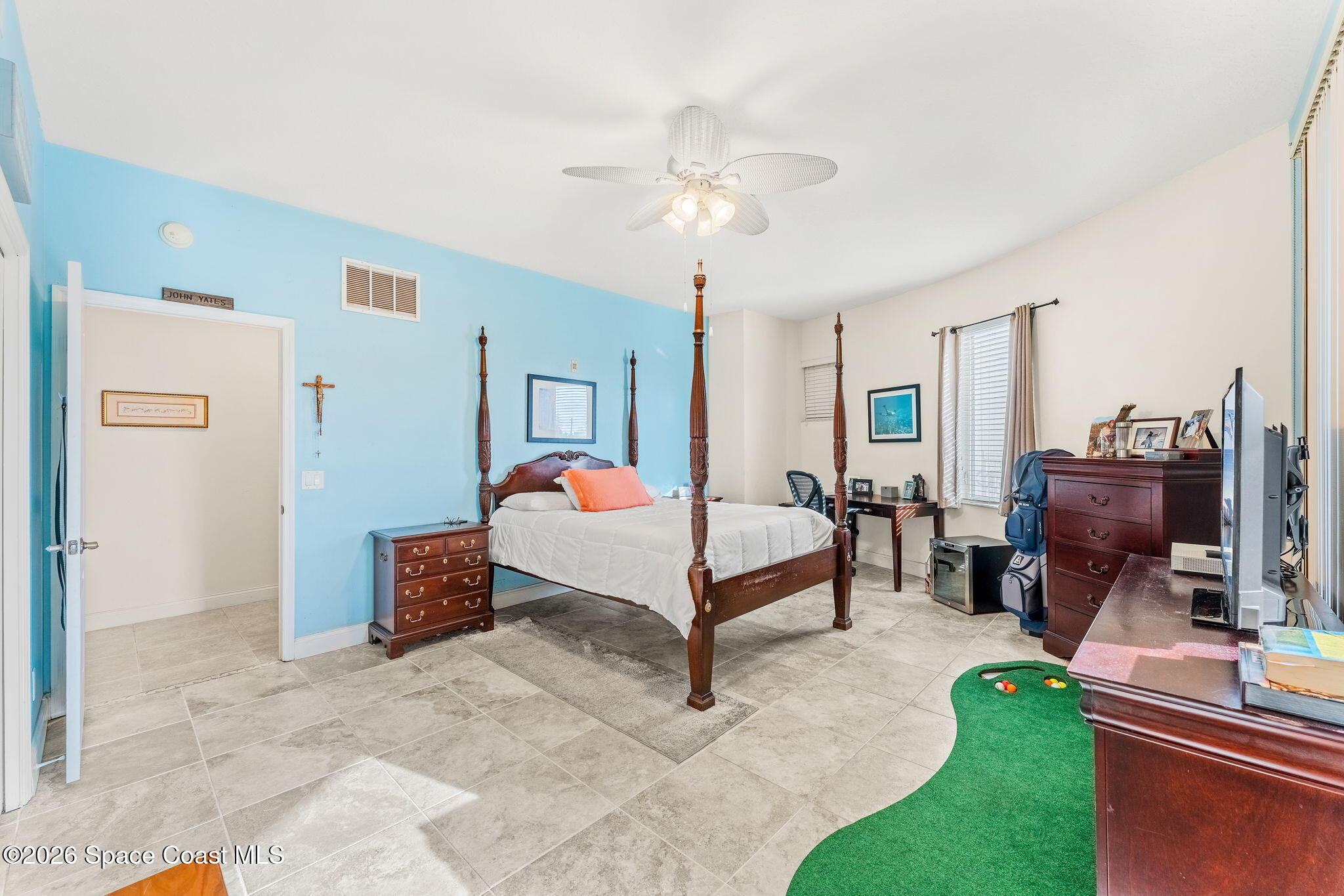 601 N Miramar Avenue 102