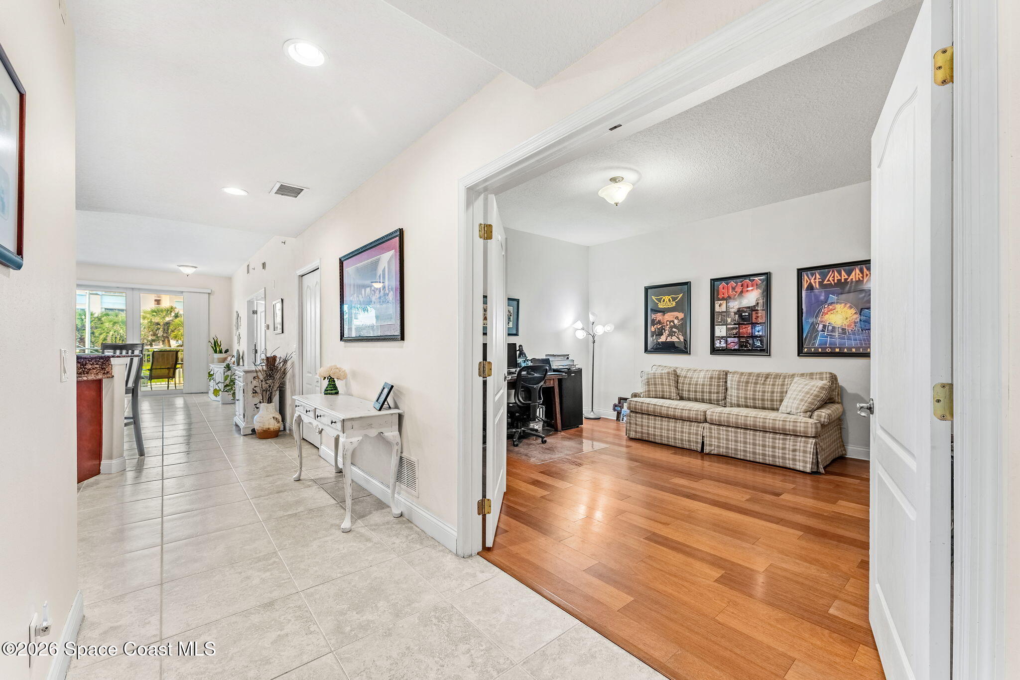601 N Miramar Avenue 102