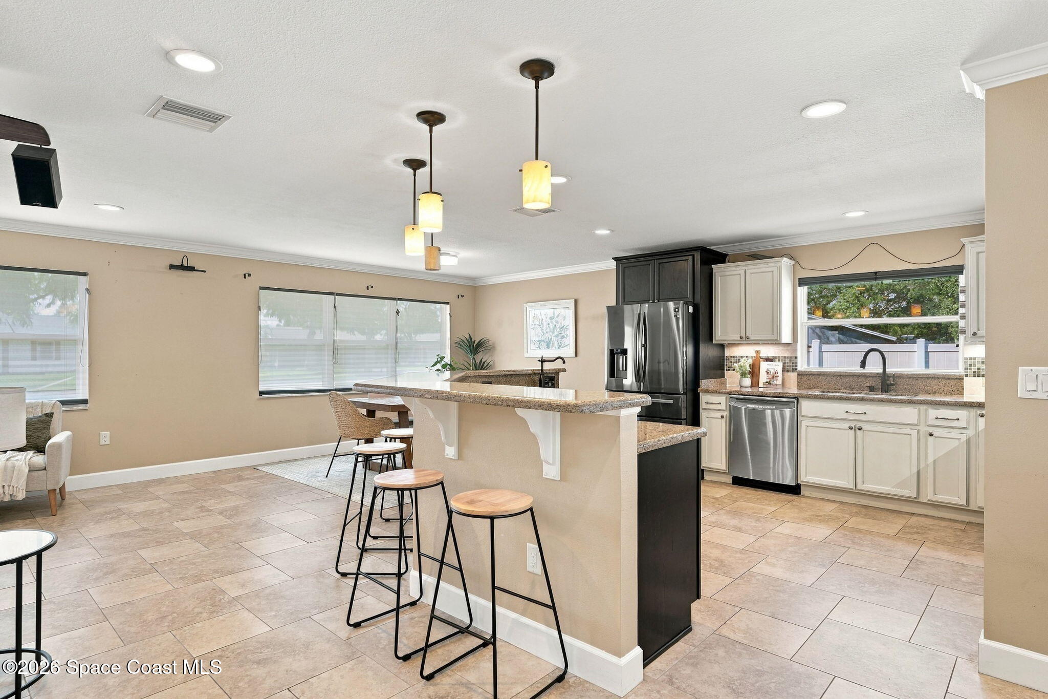 970 Bellaire Lane