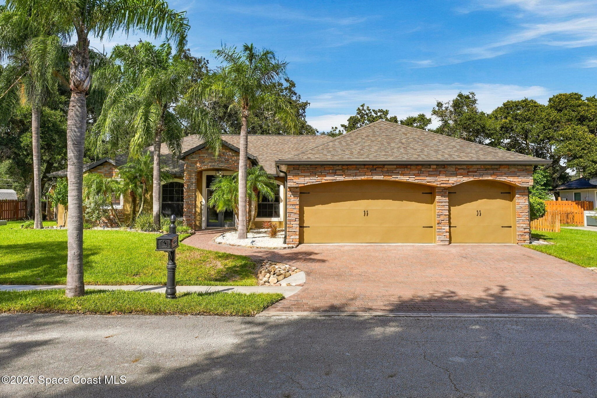 1202 Curry Dell Lane
