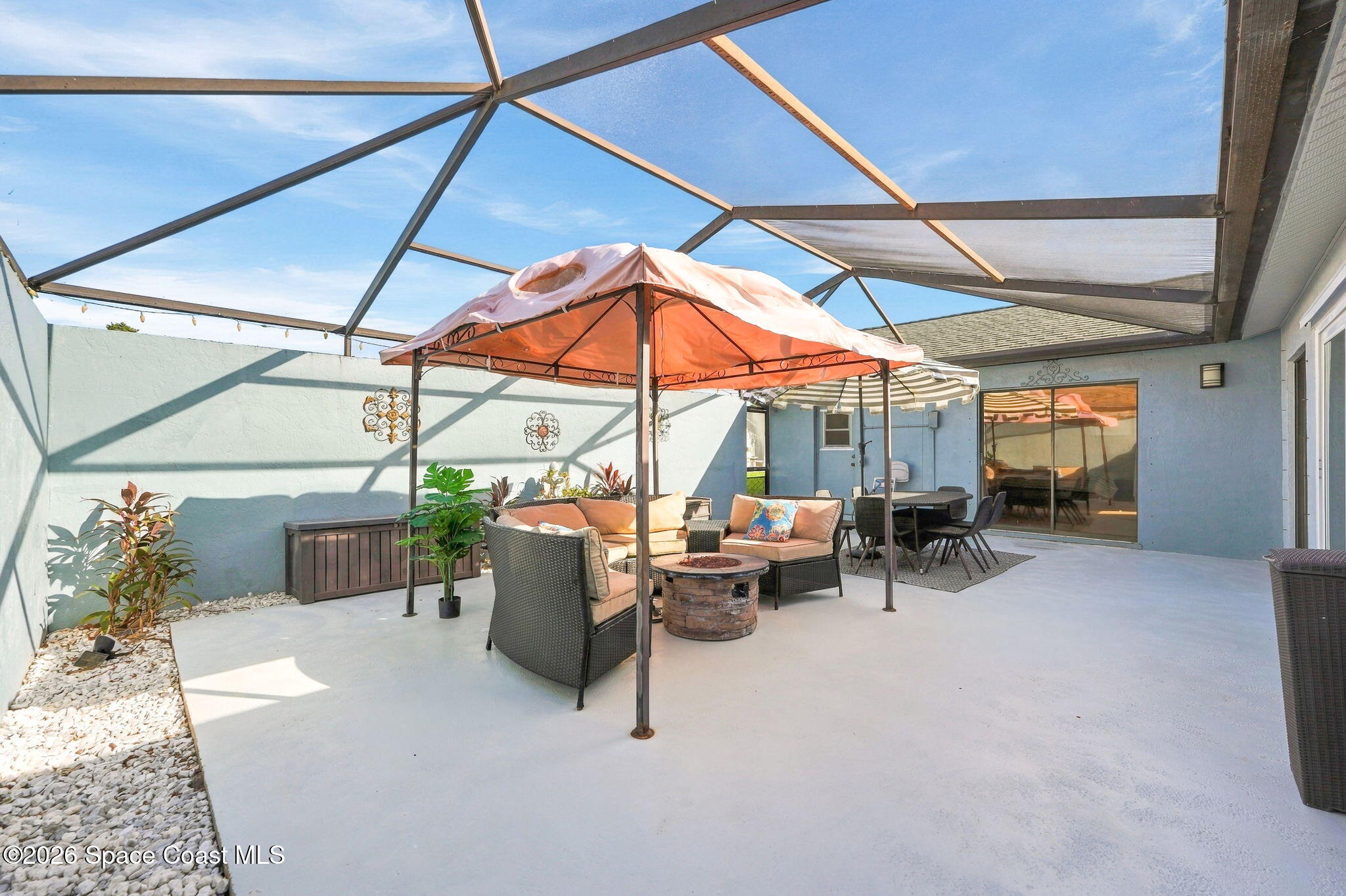 409 Maple Bluff Circle