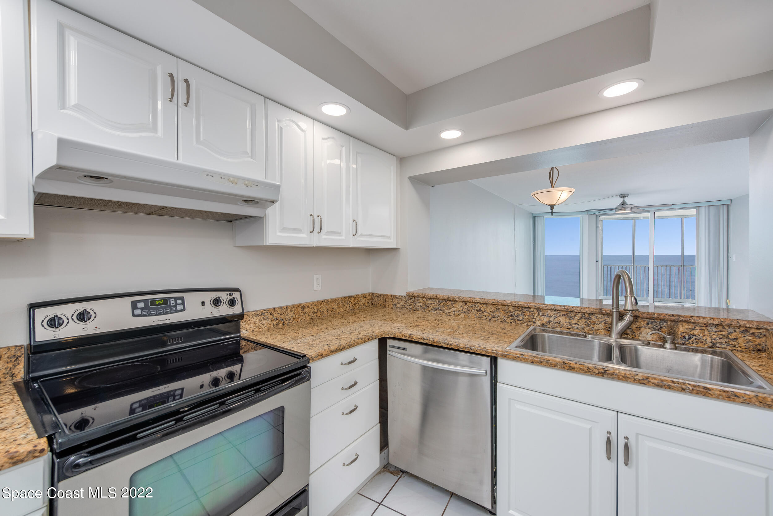 1175 Highway A1a, 602
