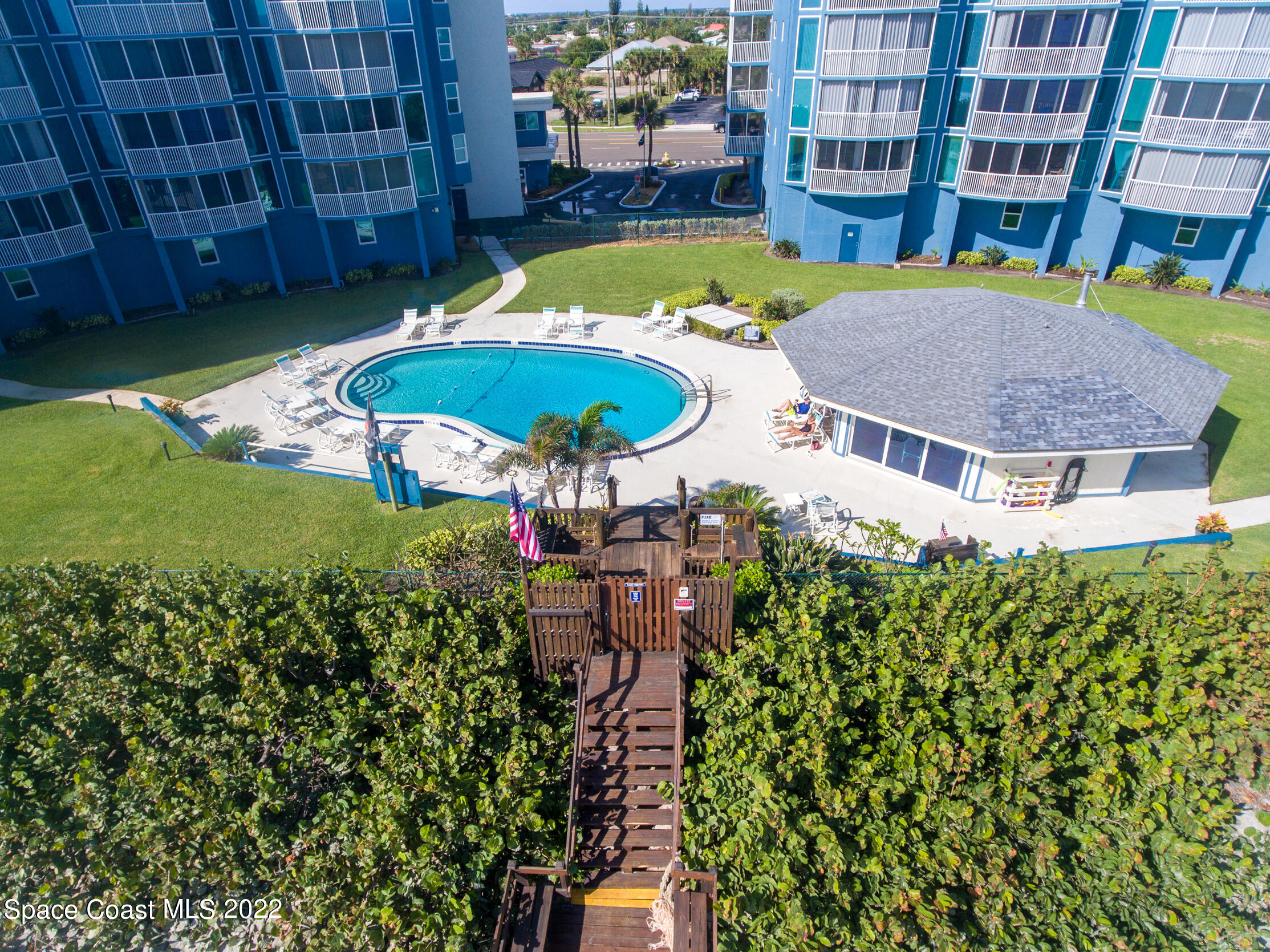 1175 Highway A1a, 602