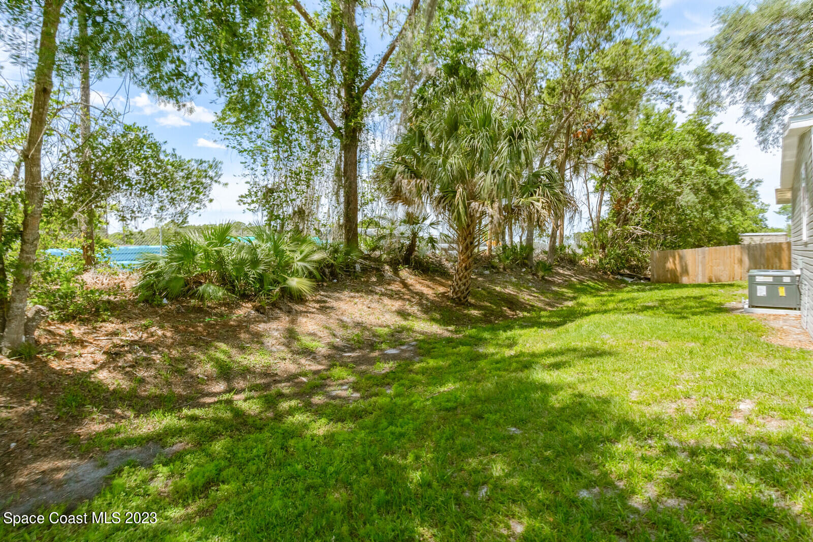 4985 Cambridge Drive