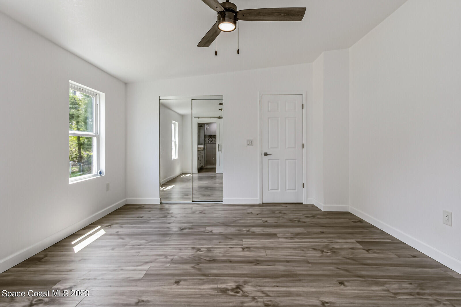 4985 Cambridge Drive