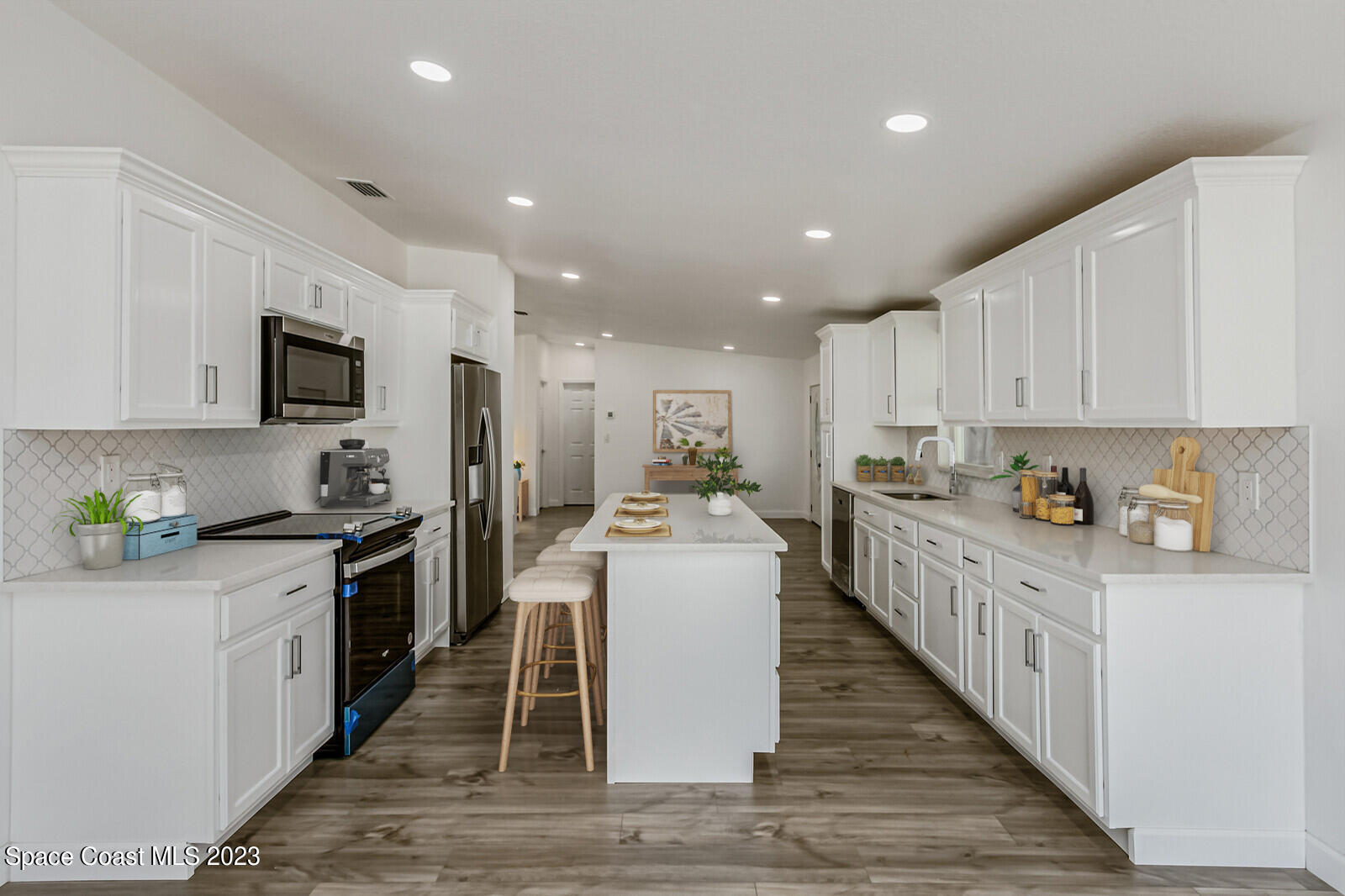 4985 Cambridge Drive