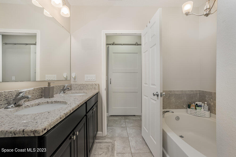 4215 Harvest Circle