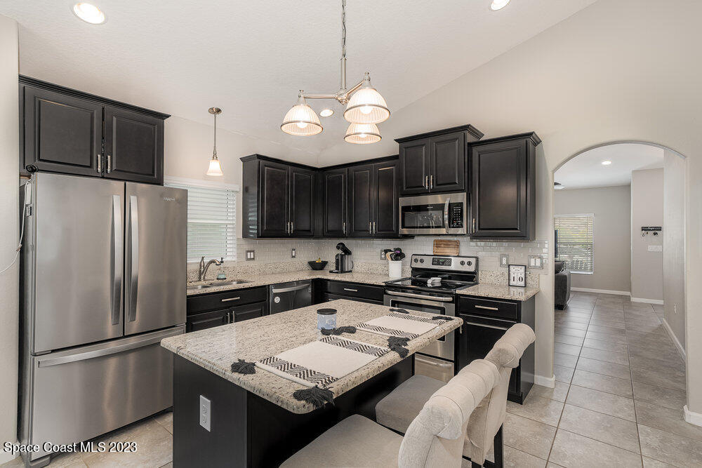 4215 Harvest Circle