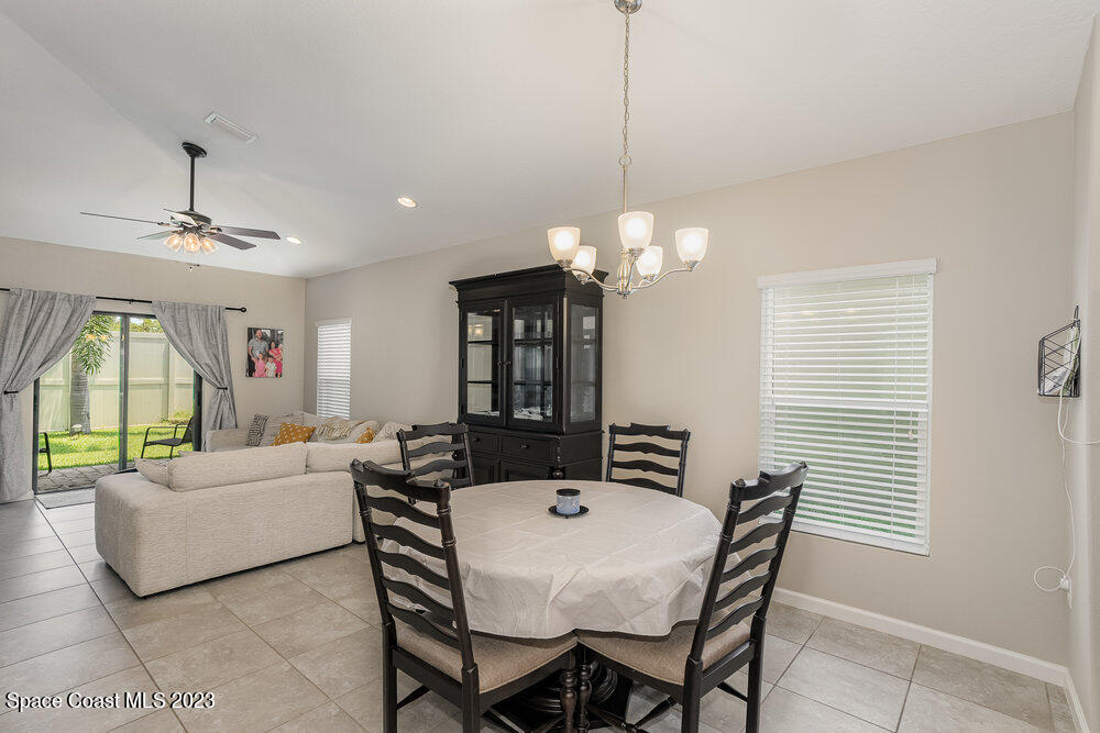 4215 Harvest Circle
