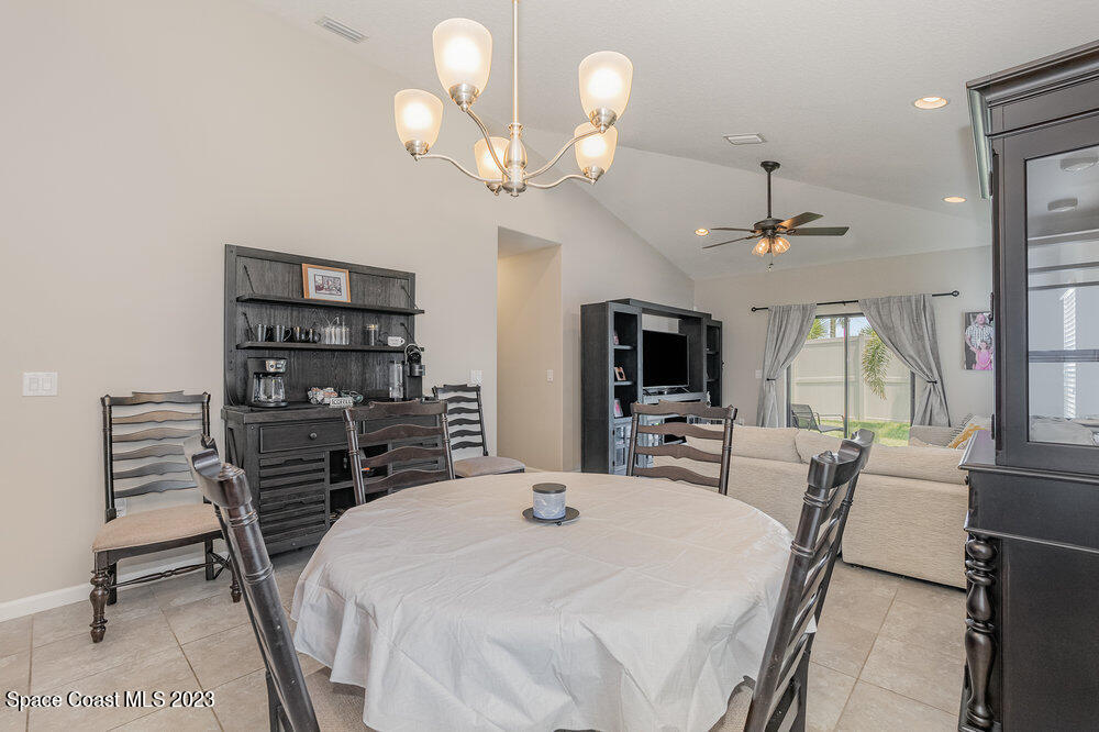 4215 Harvest Circle