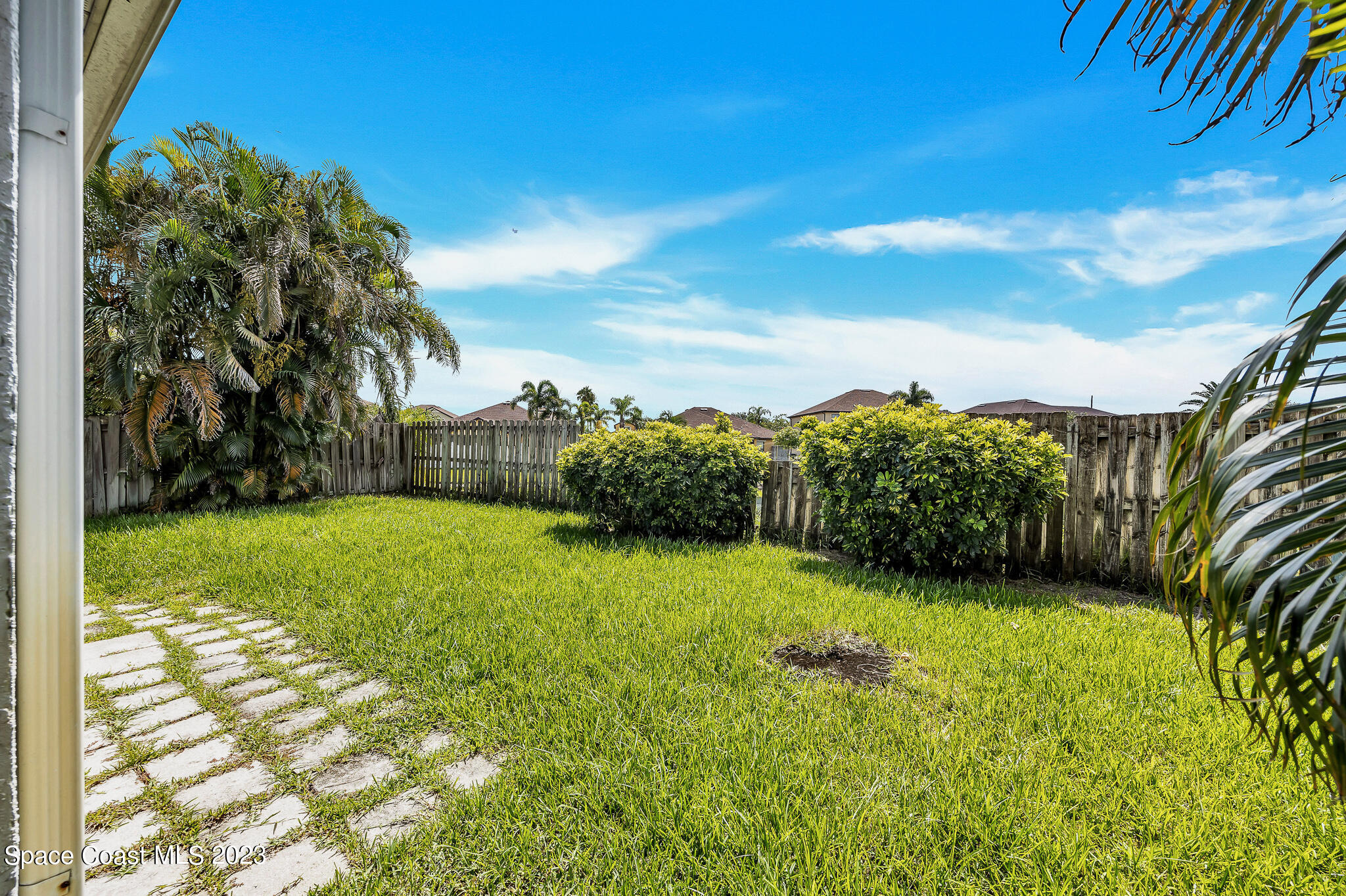 1149 White Oak Circle
