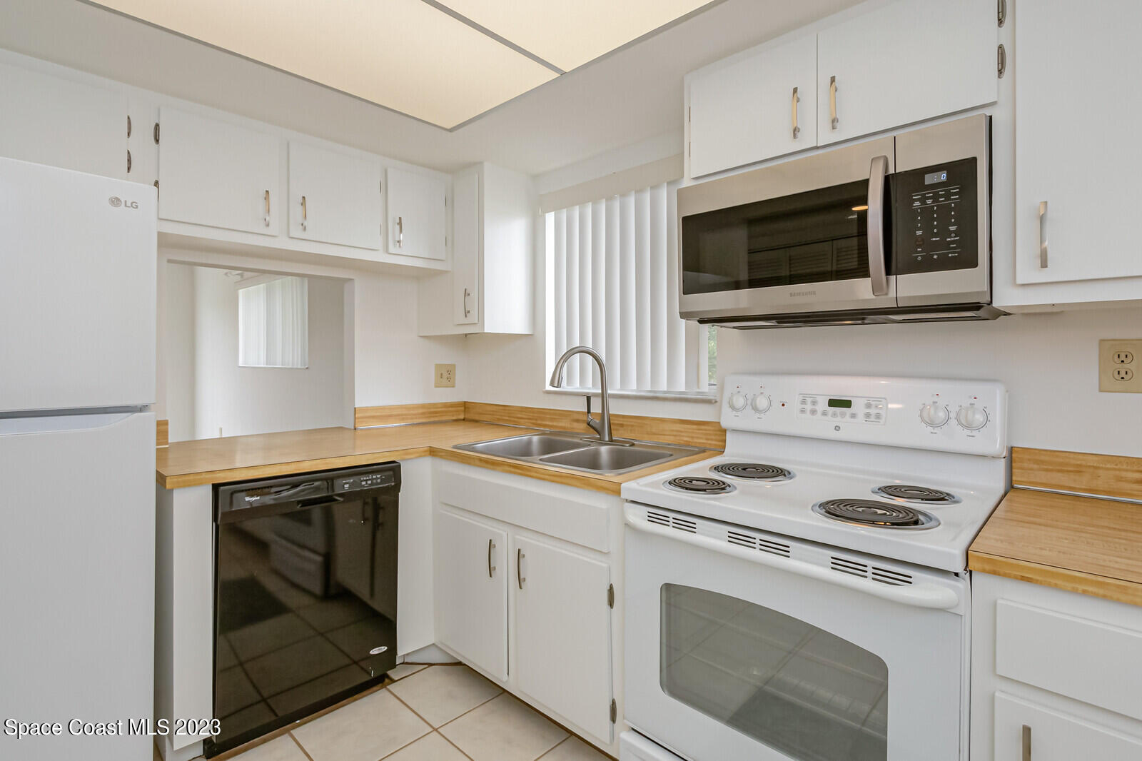 1001 W Eau Gallie Boulevard, 327