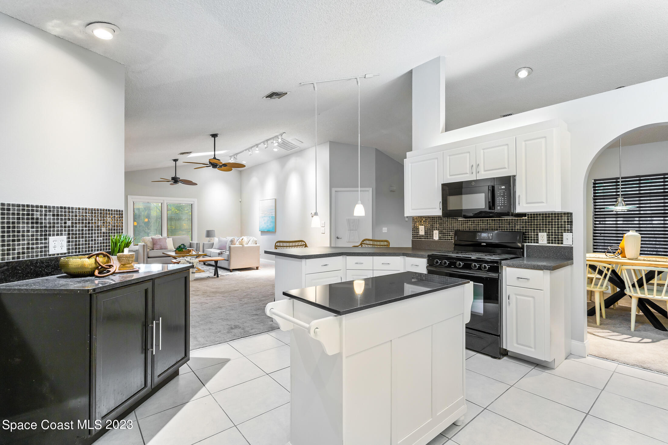 2621 Aristocrat Drive