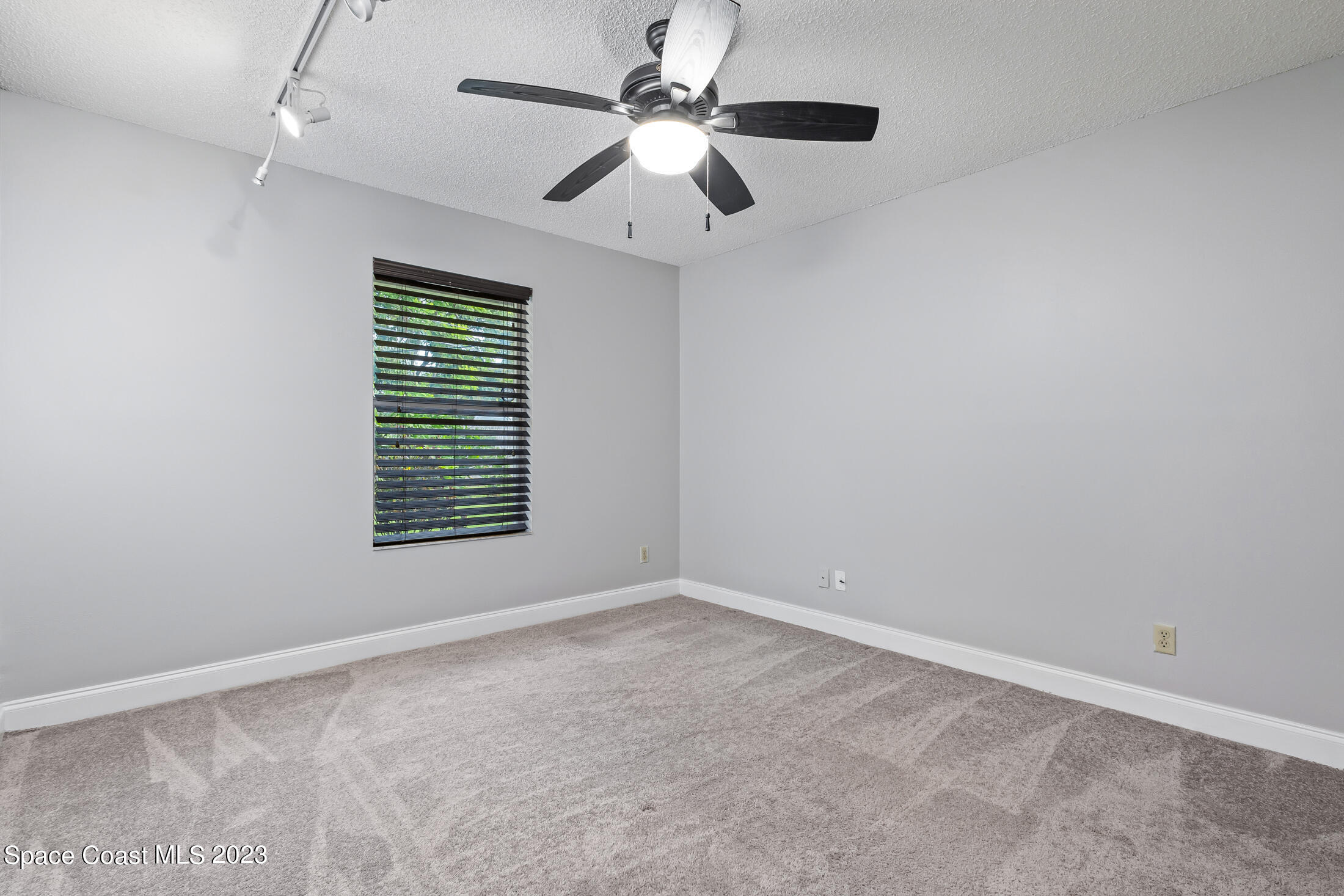 2621 Aristocrat Drive