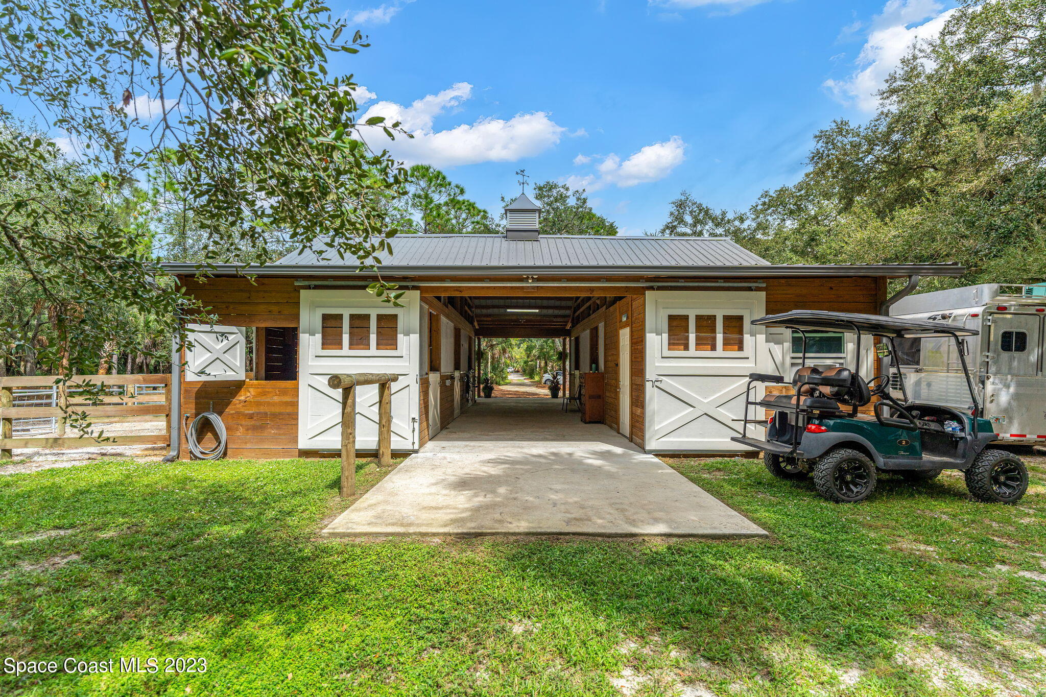 5595 Willoughby Drive