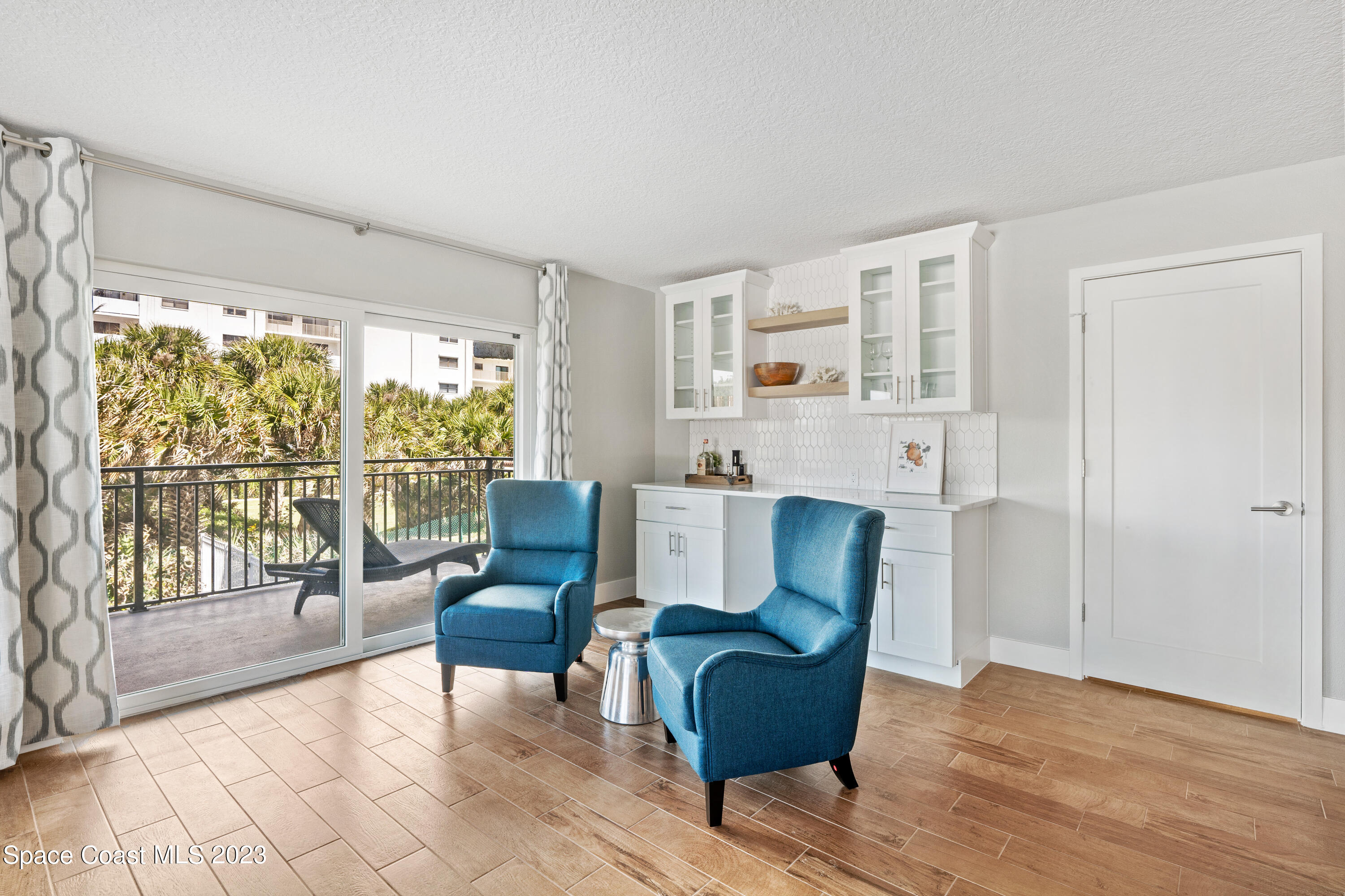 650 N Atlantic Avenue, 211