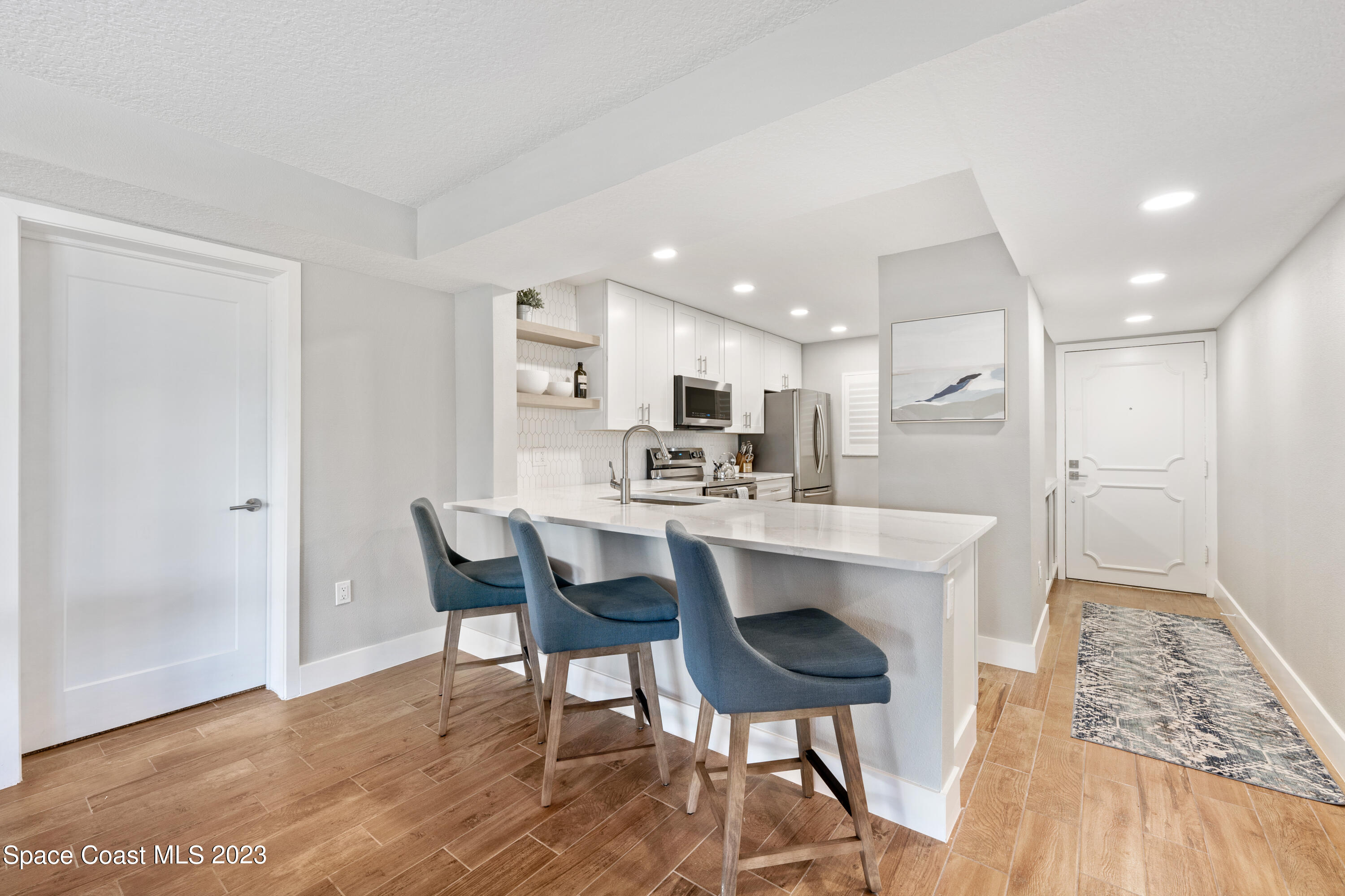 650 N Atlantic Avenue, 211