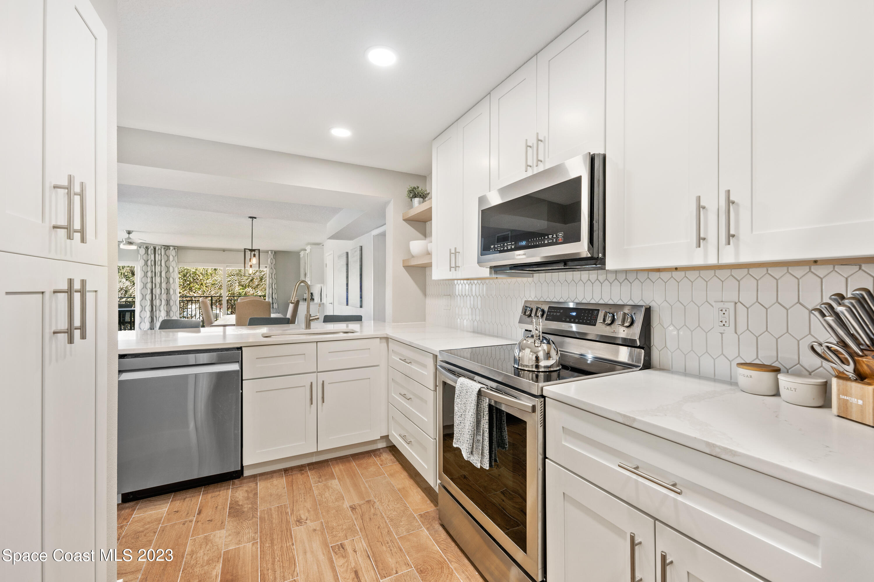 650 N Atlantic Avenue, 211