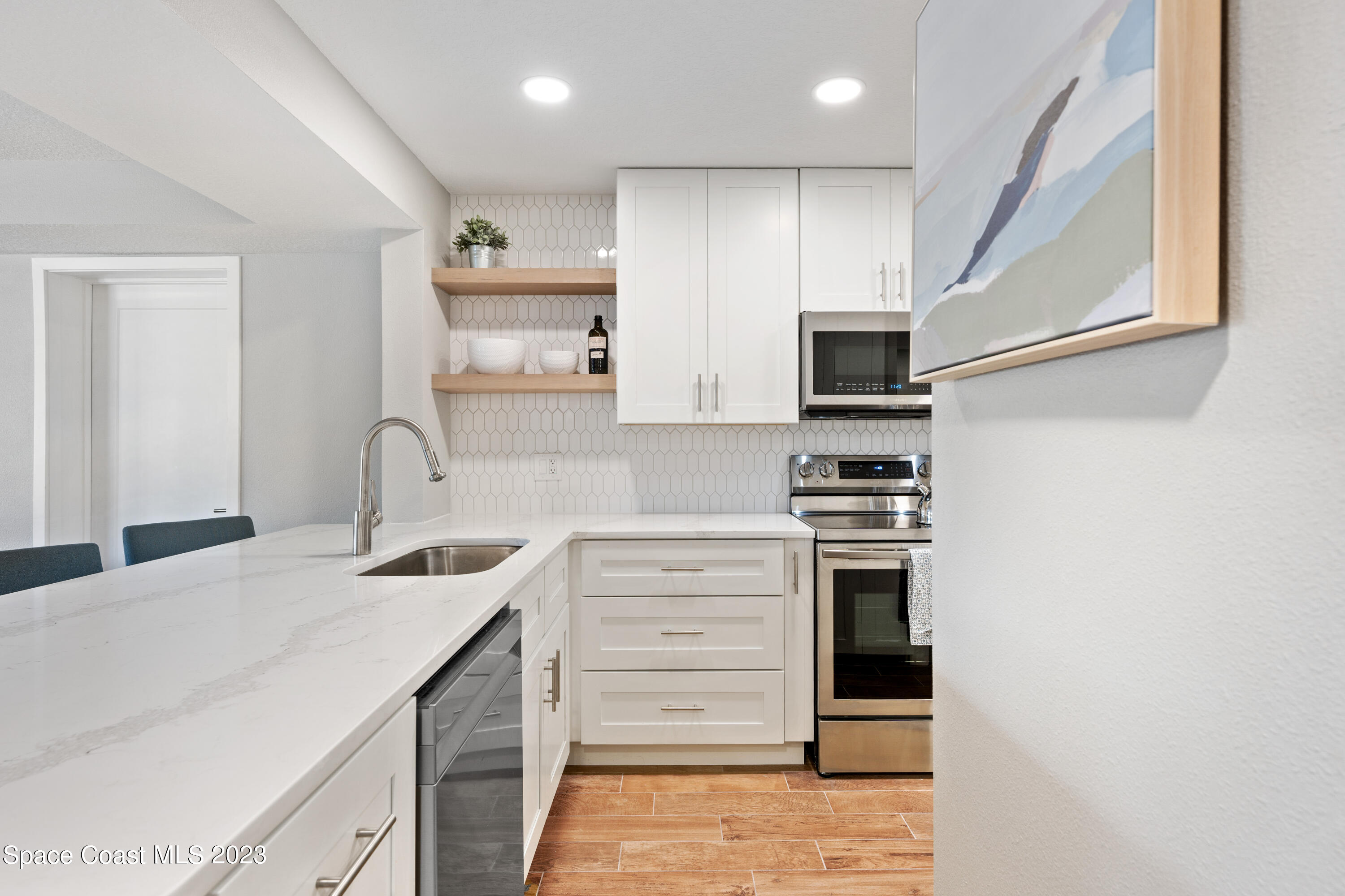 650 N Atlantic Avenue, 211