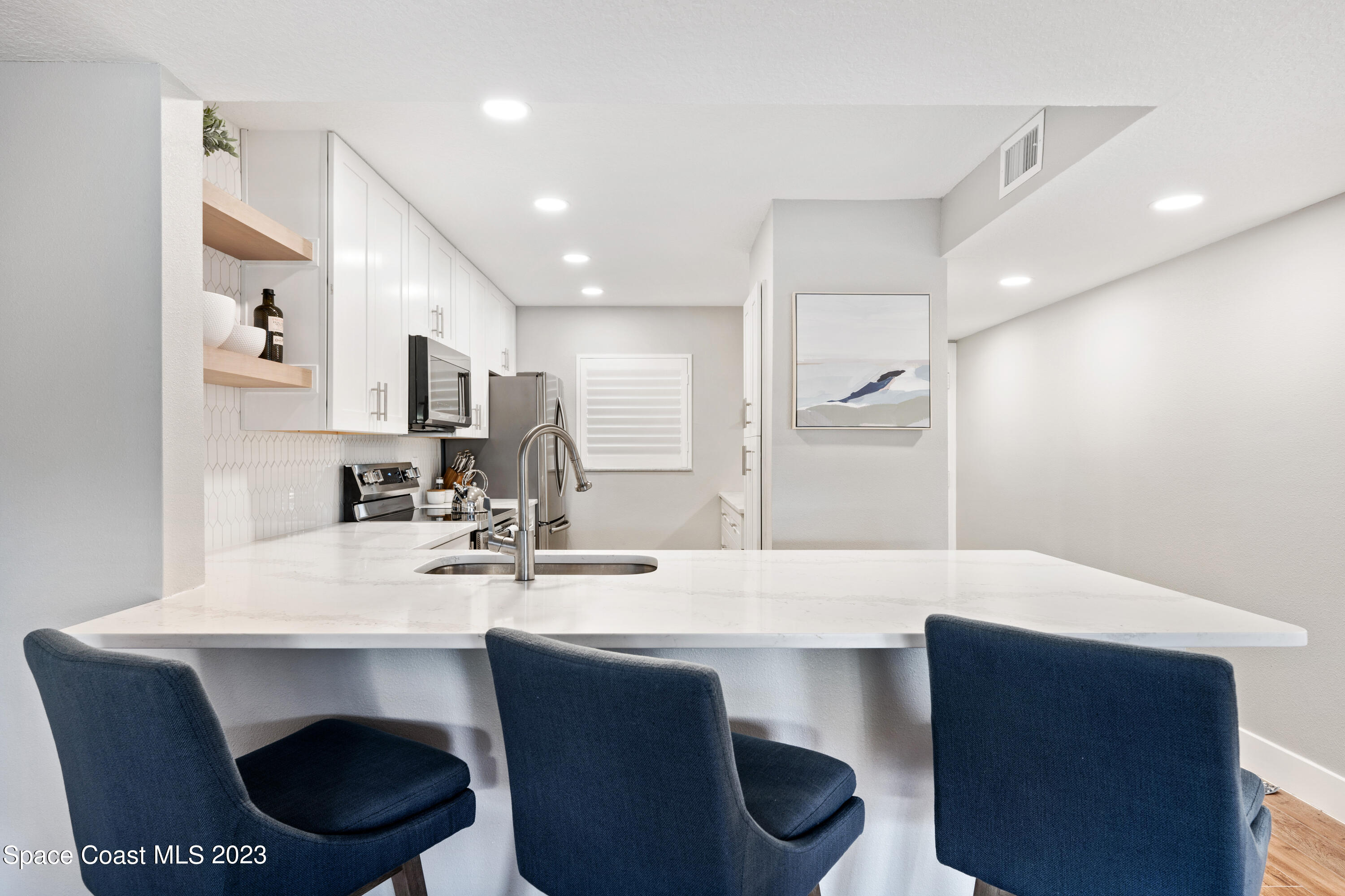 650 N Atlantic Avenue, 211