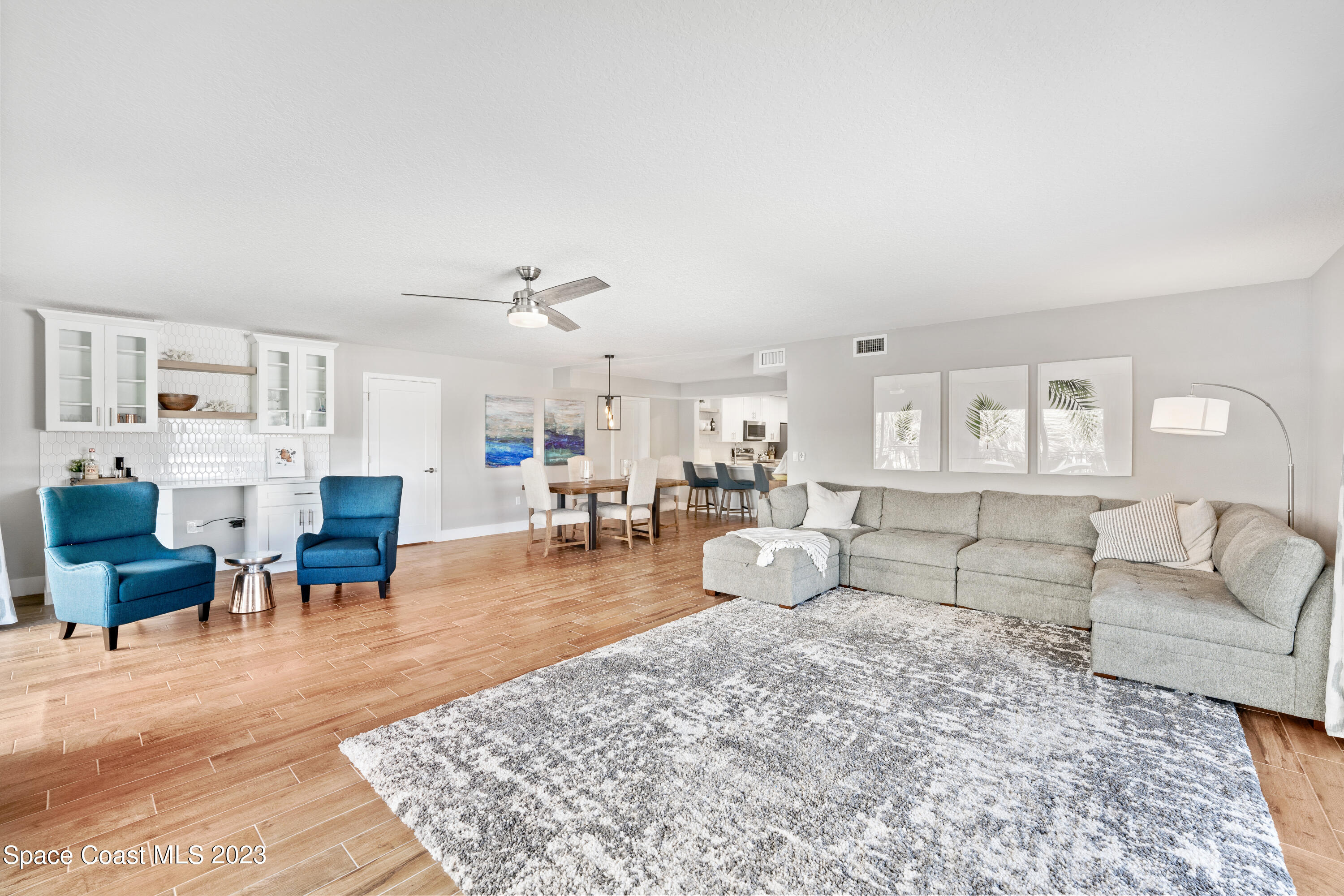 650 N Atlantic Avenue, 211