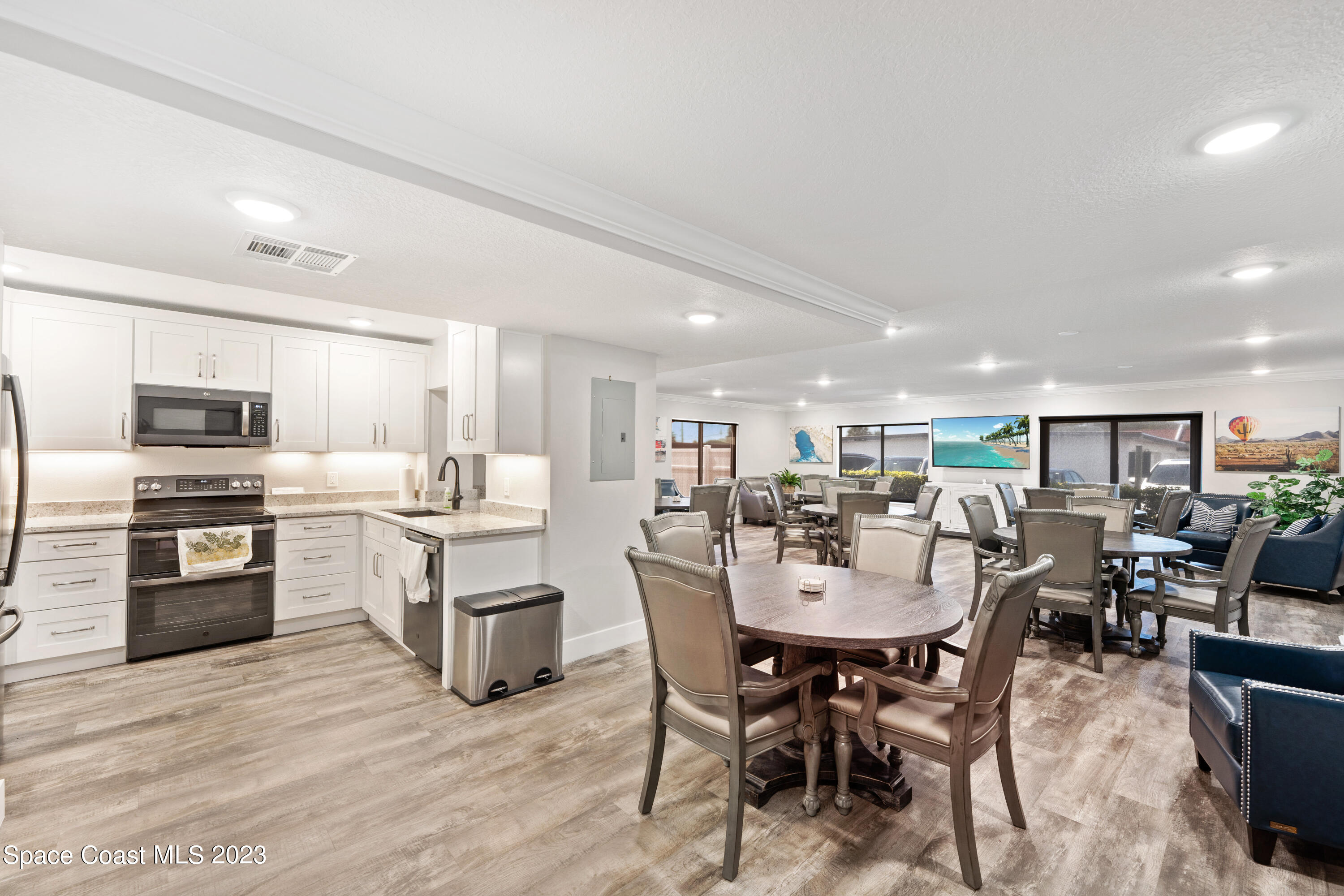 650 N Atlantic Avenue, 211