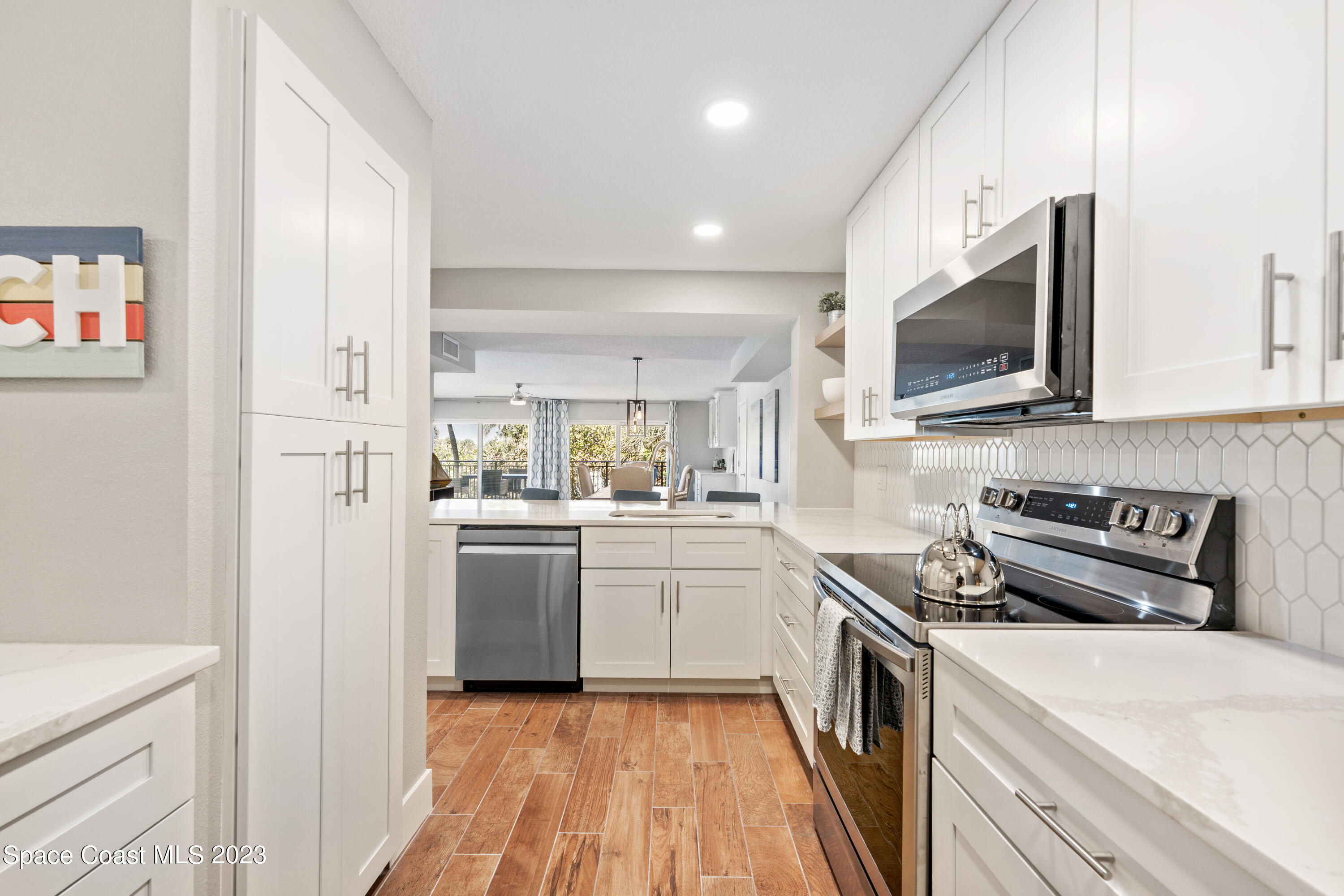 650 N Atlantic Avenue, 211