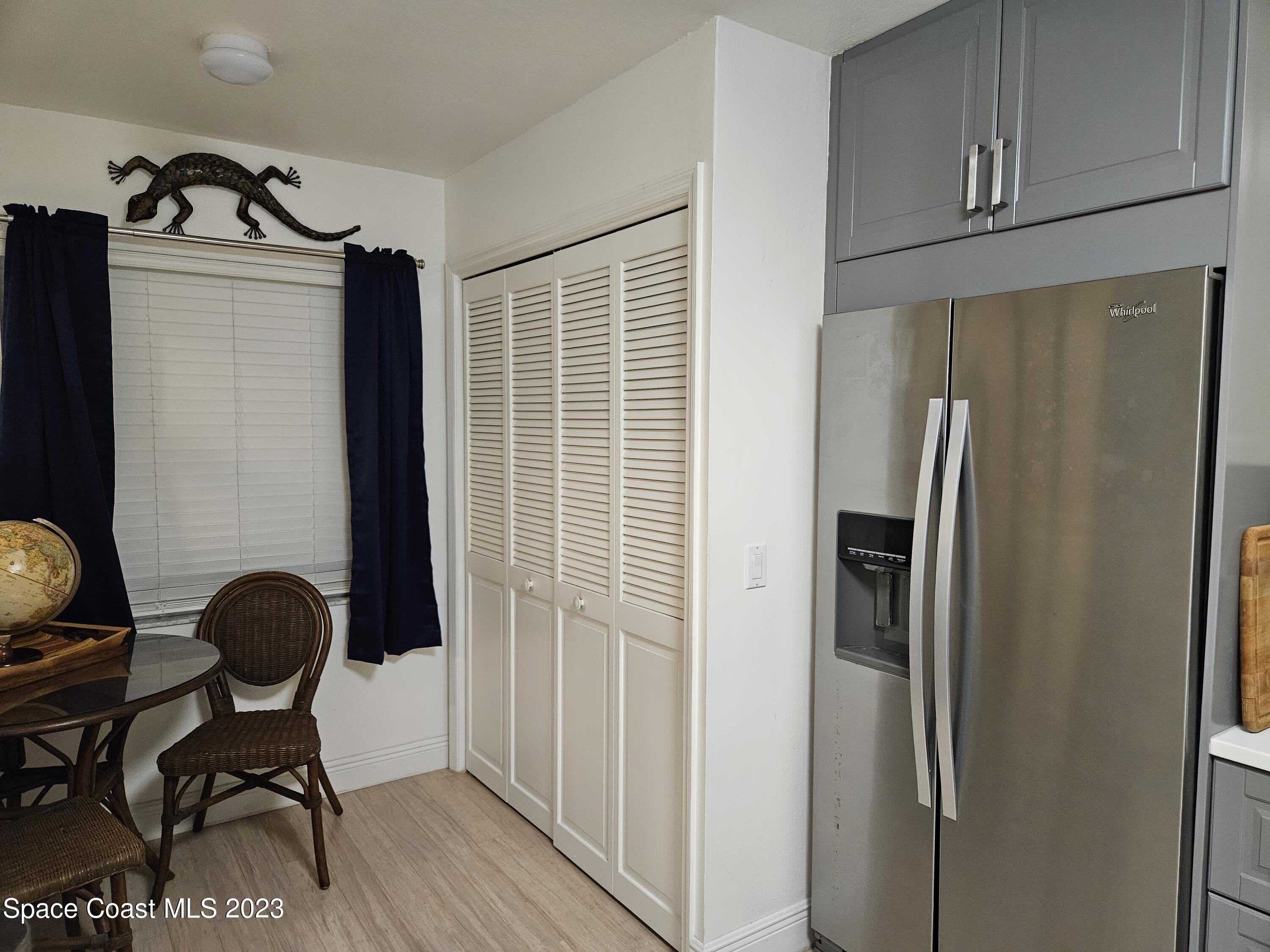 540 S Brevard Avenue, 414