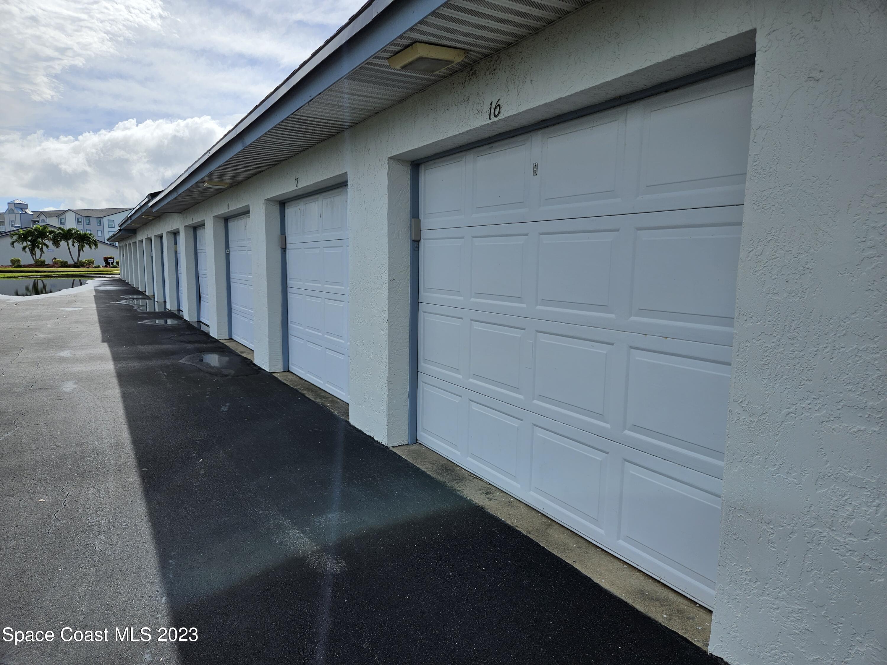 540 S Brevard Avenue, 414