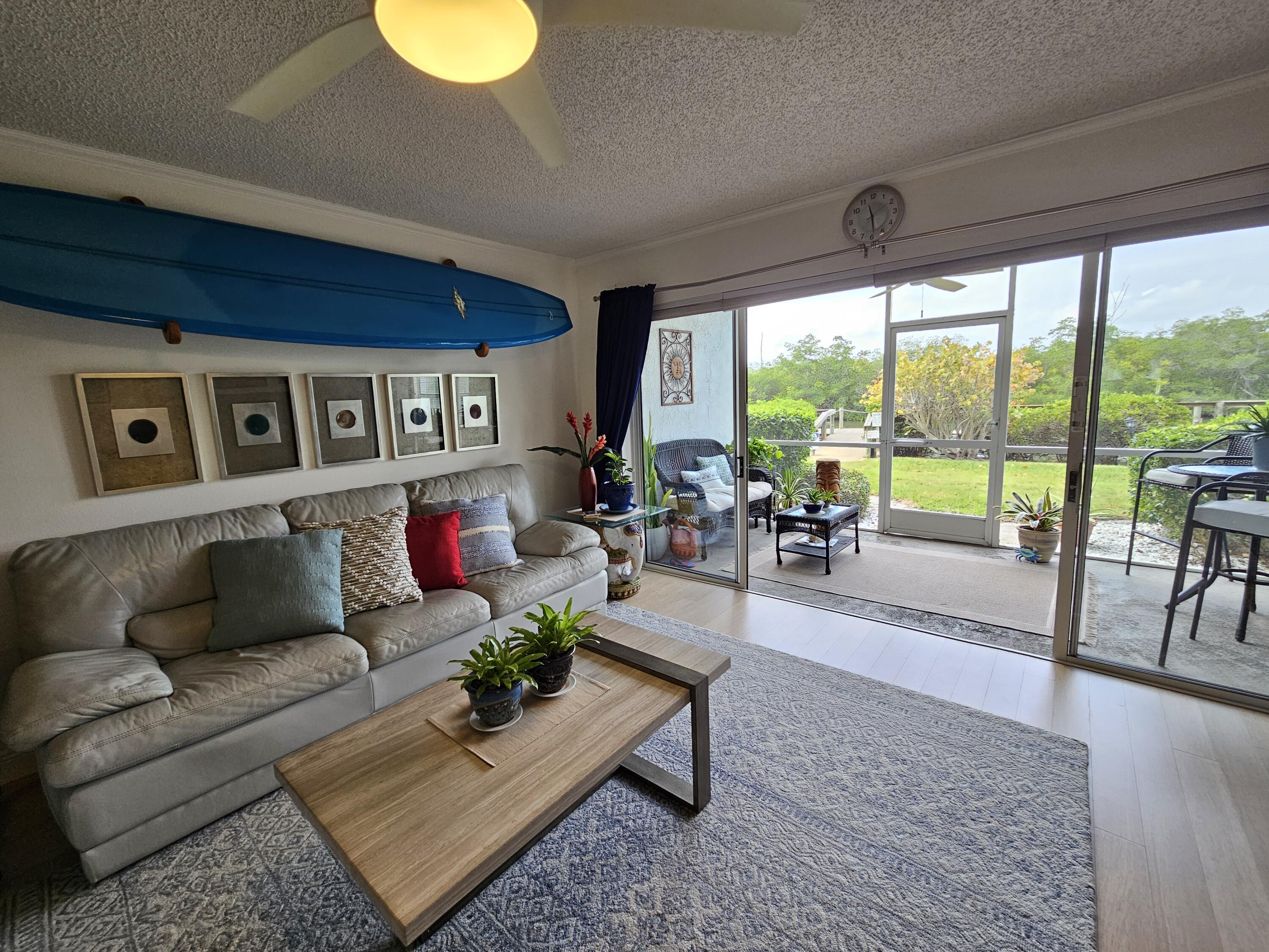 540 S Brevard Avenue, 414