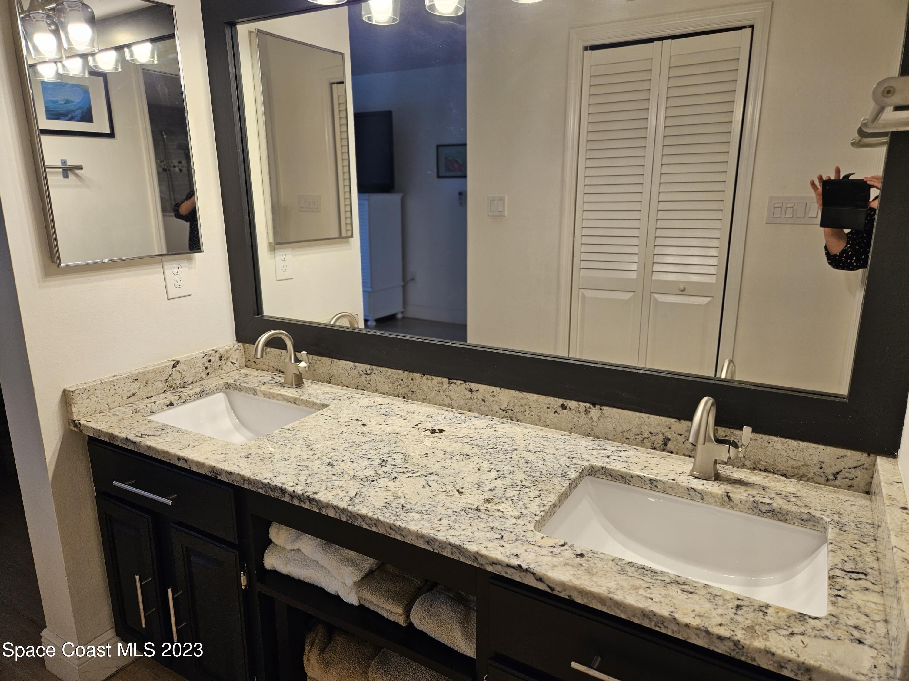 540 S Brevard Avenue, 414