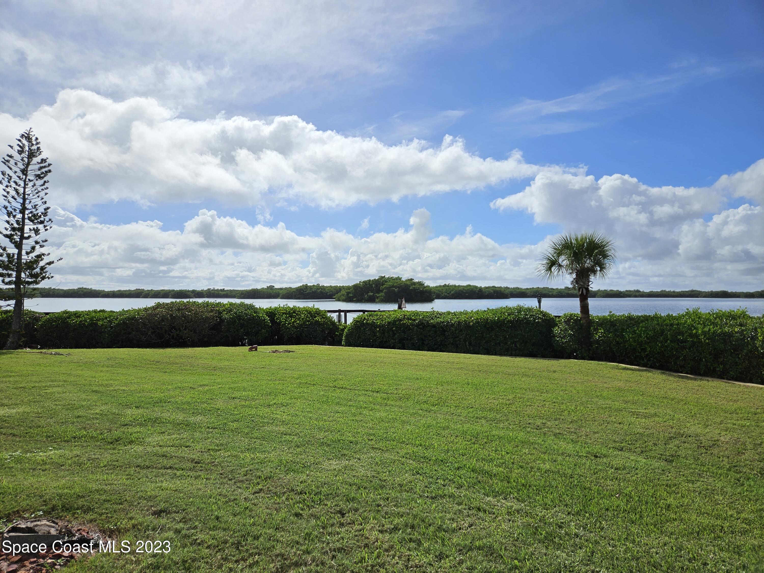 540 S Brevard Avenue, 414