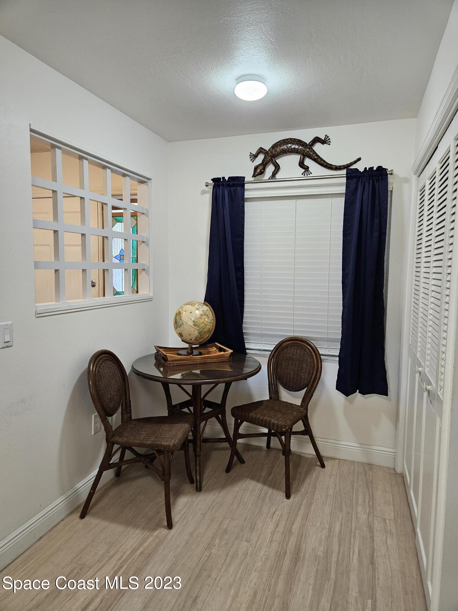 540 S Brevard Avenue, 414