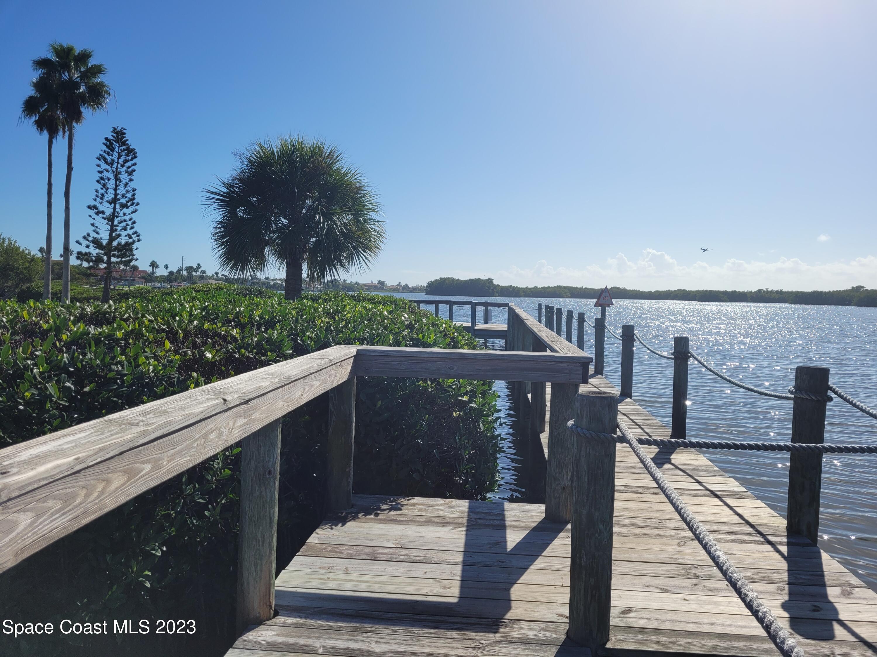 540 S Brevard Avenue, 414