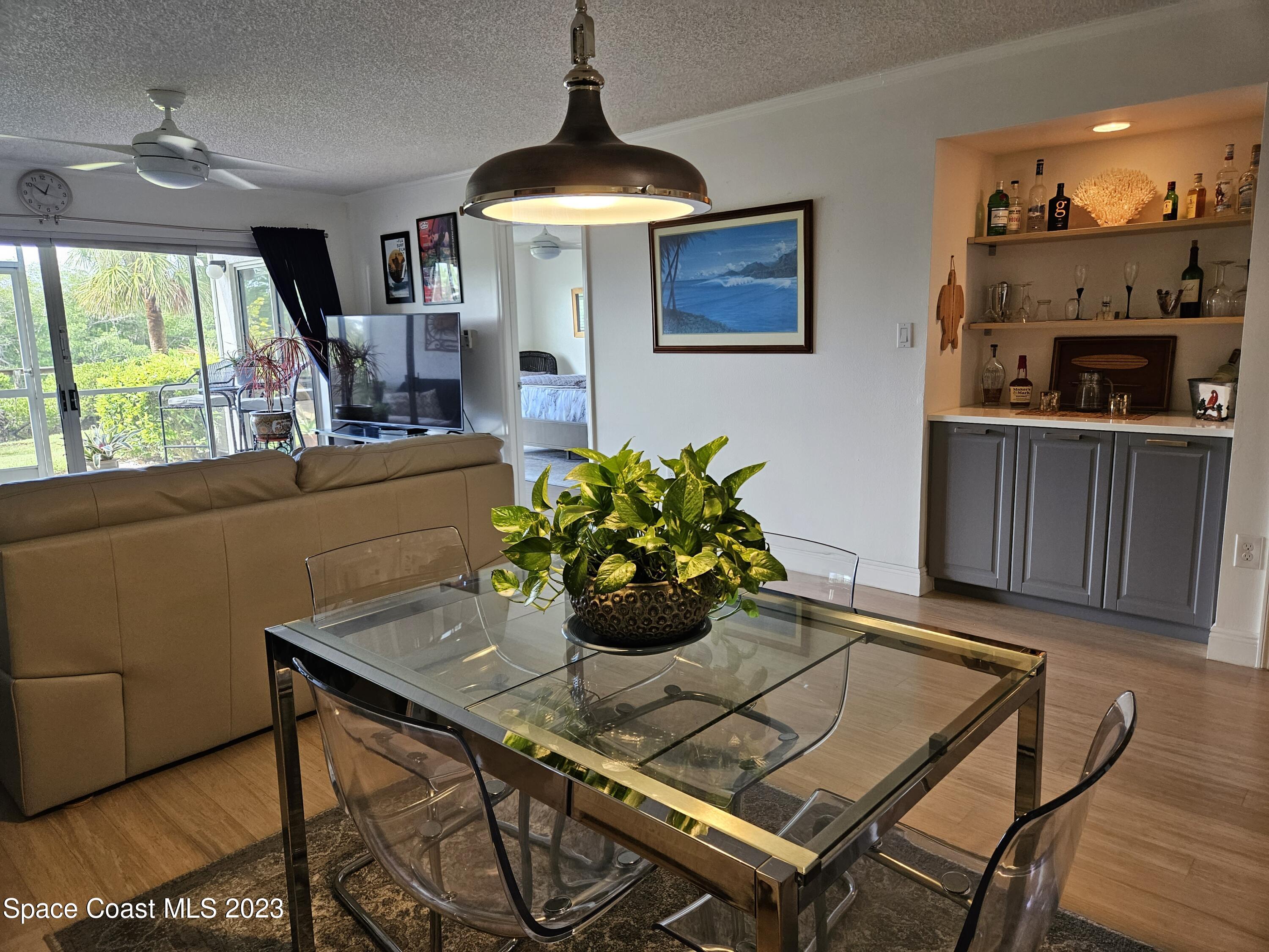 540 S Brevard Avenue, 414