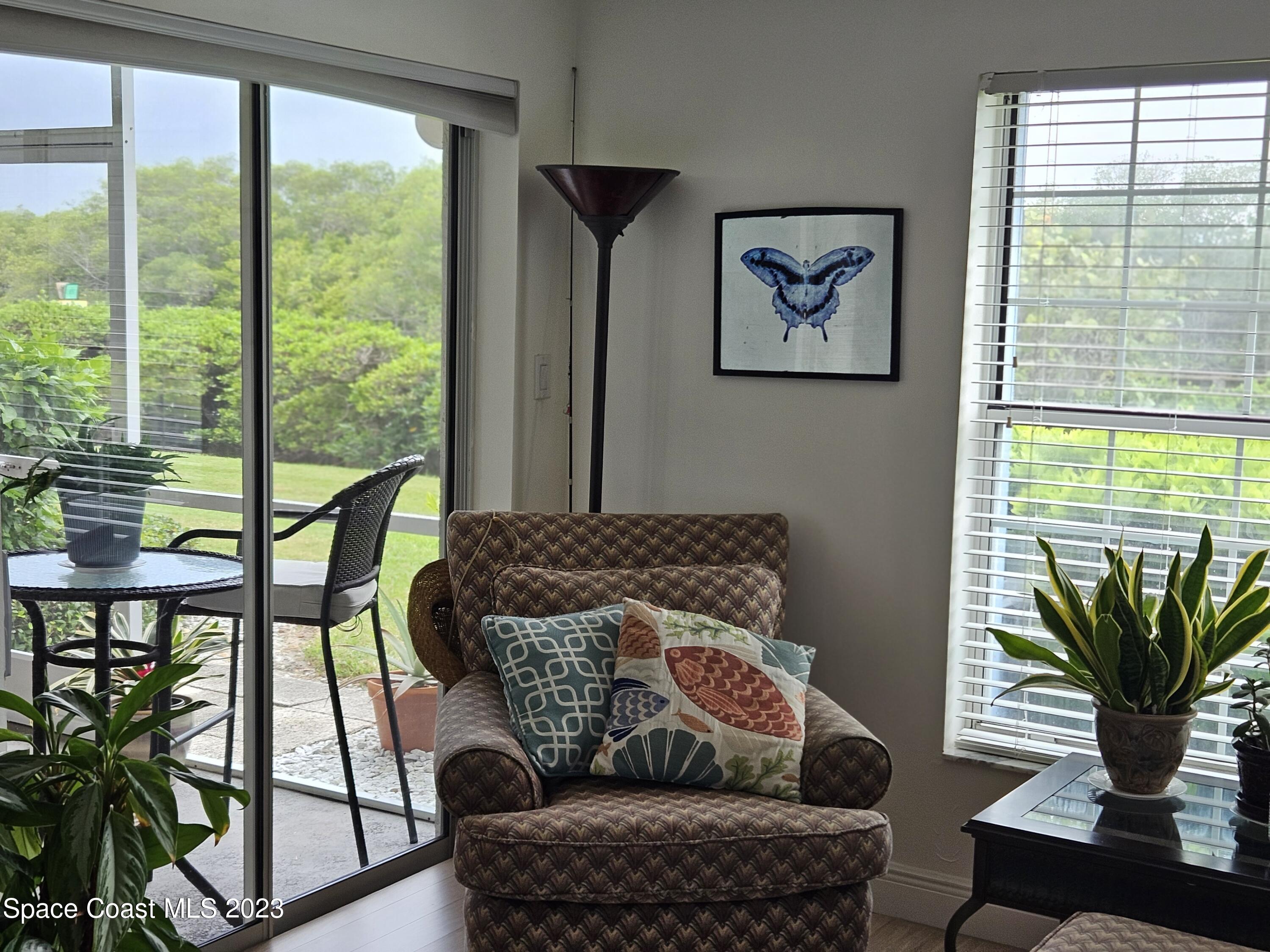 540 S Brevard Avenue, 414